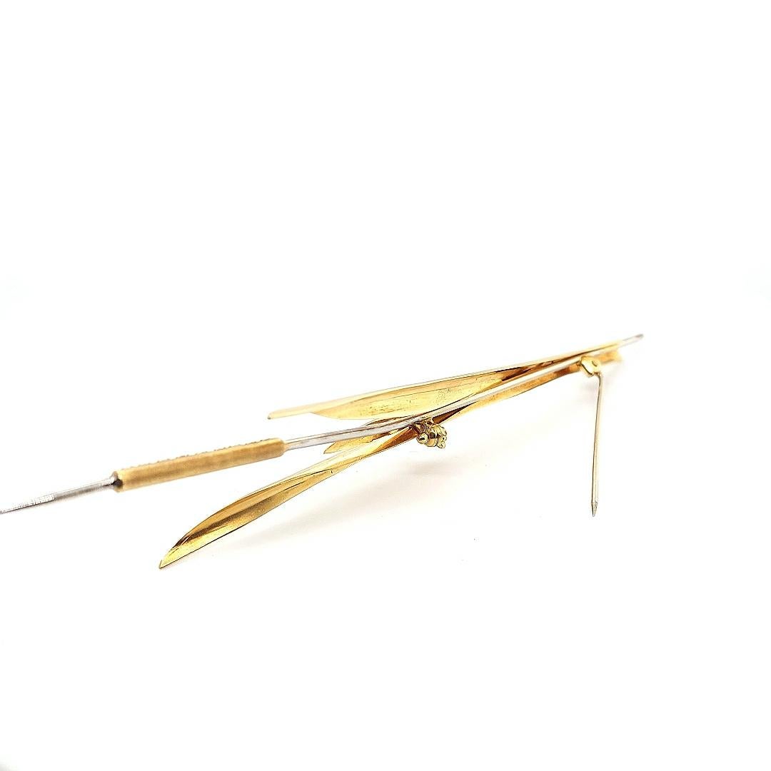 18kt Yellow Gold Wheat Brooch with Diamonds For Sale 1