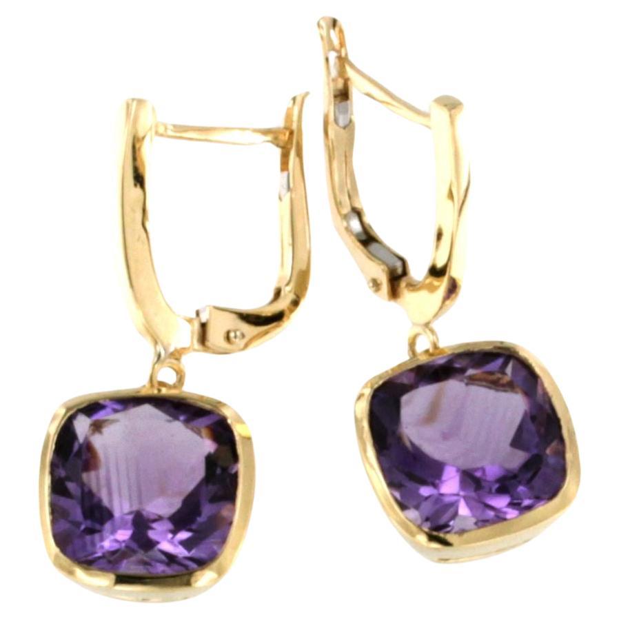 18 Kt Yellow Gold With Amethyst Modern Made in Italy Fashion Earrings For Sale