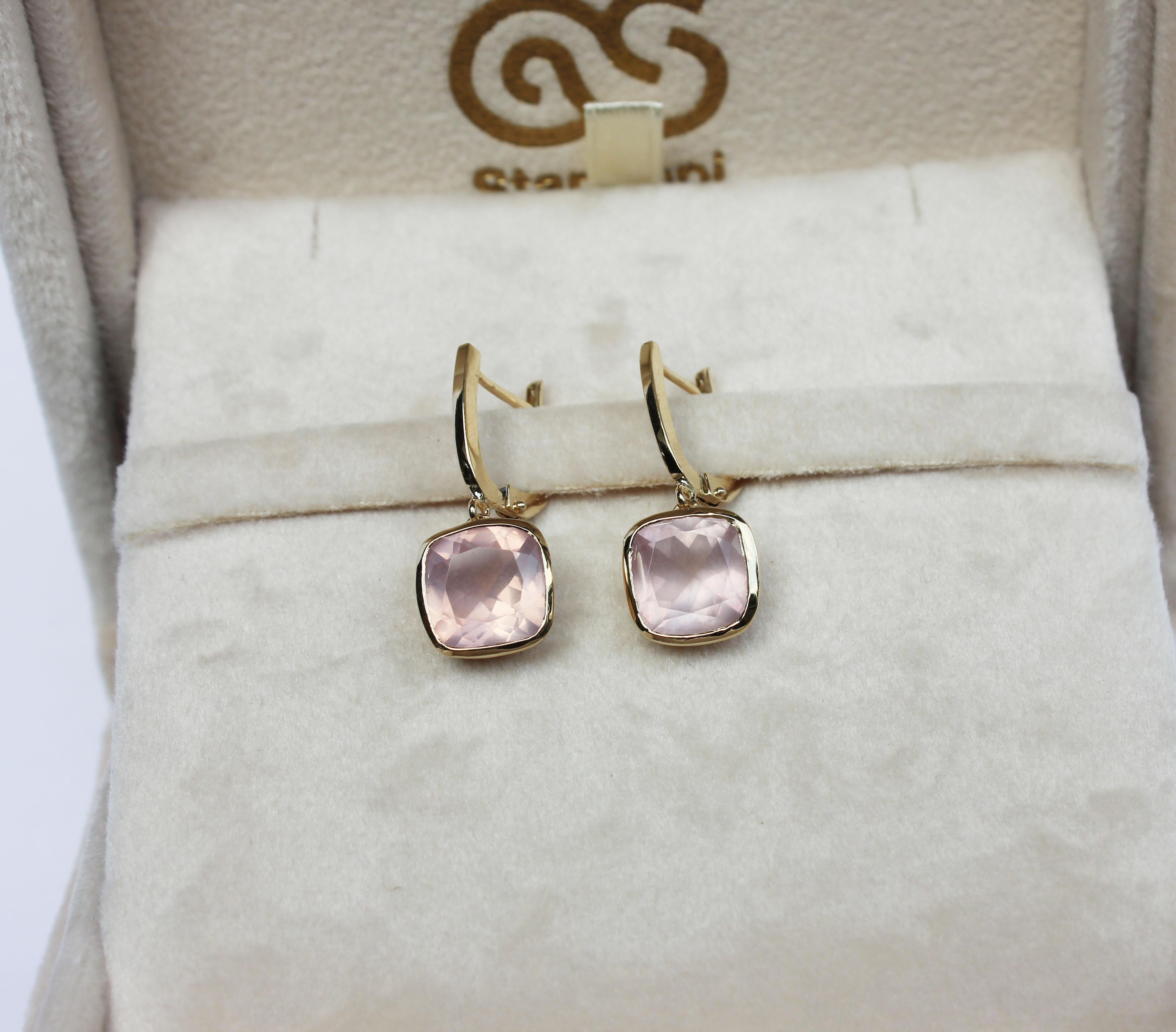 18 Kt Yellow Gold With Pink Quartz Modern Made in Italy Fashion Earrings For Sale 2