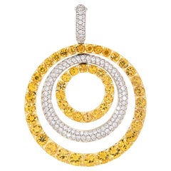 18 Kt. Colgante de Oro Amarillo y Blanco 5,47 Cttw Zafiro Amarillo 1,59 Cttw Diamante