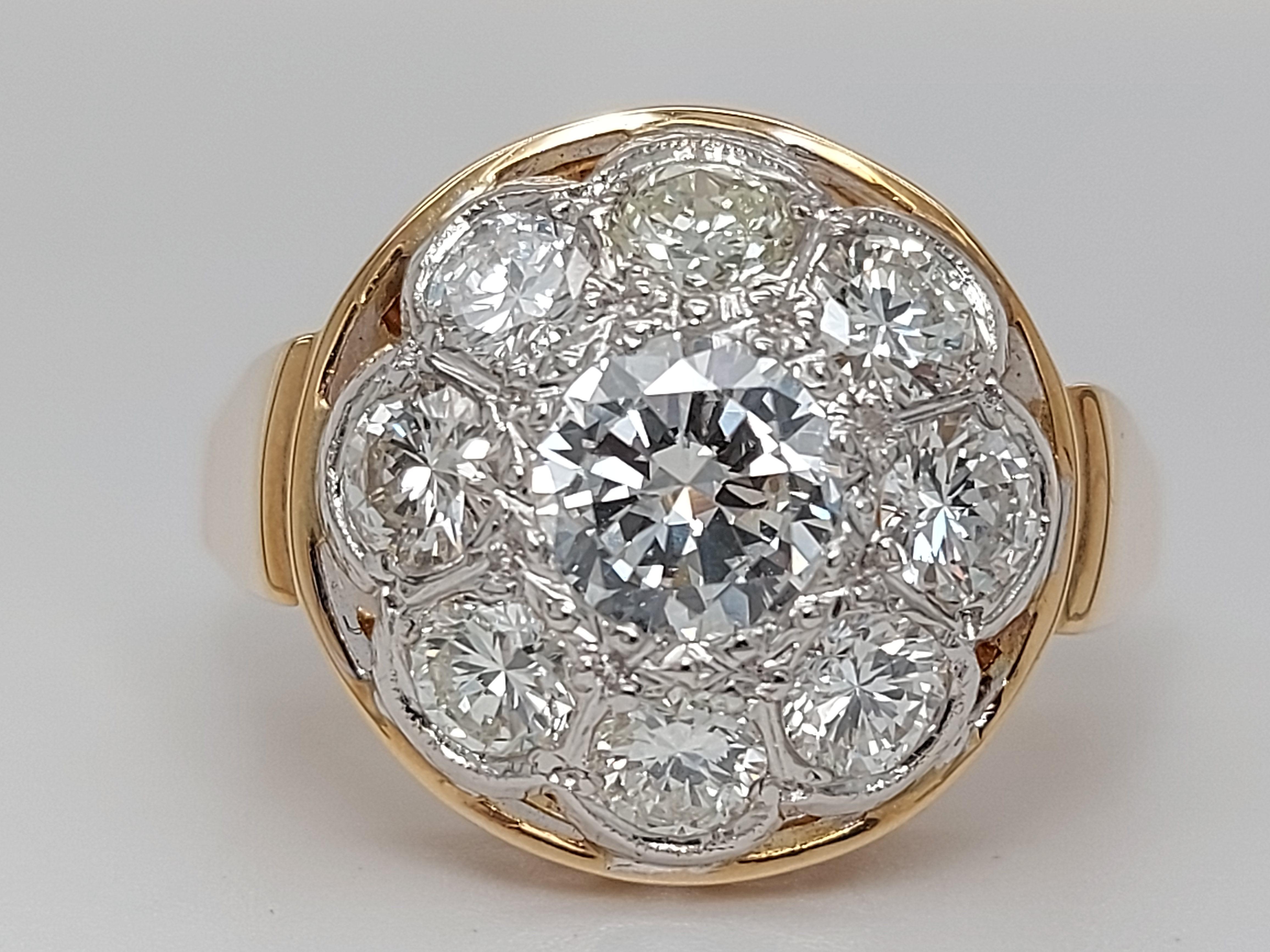 18 Karat Yellow / White Gold Vintage Ring with 2.35 Carat Brilliant Cut Diamonds For Sale 6