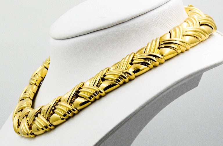 18 Karat Yellow Gold Basket Weave Collar Necklace at 1stDibs