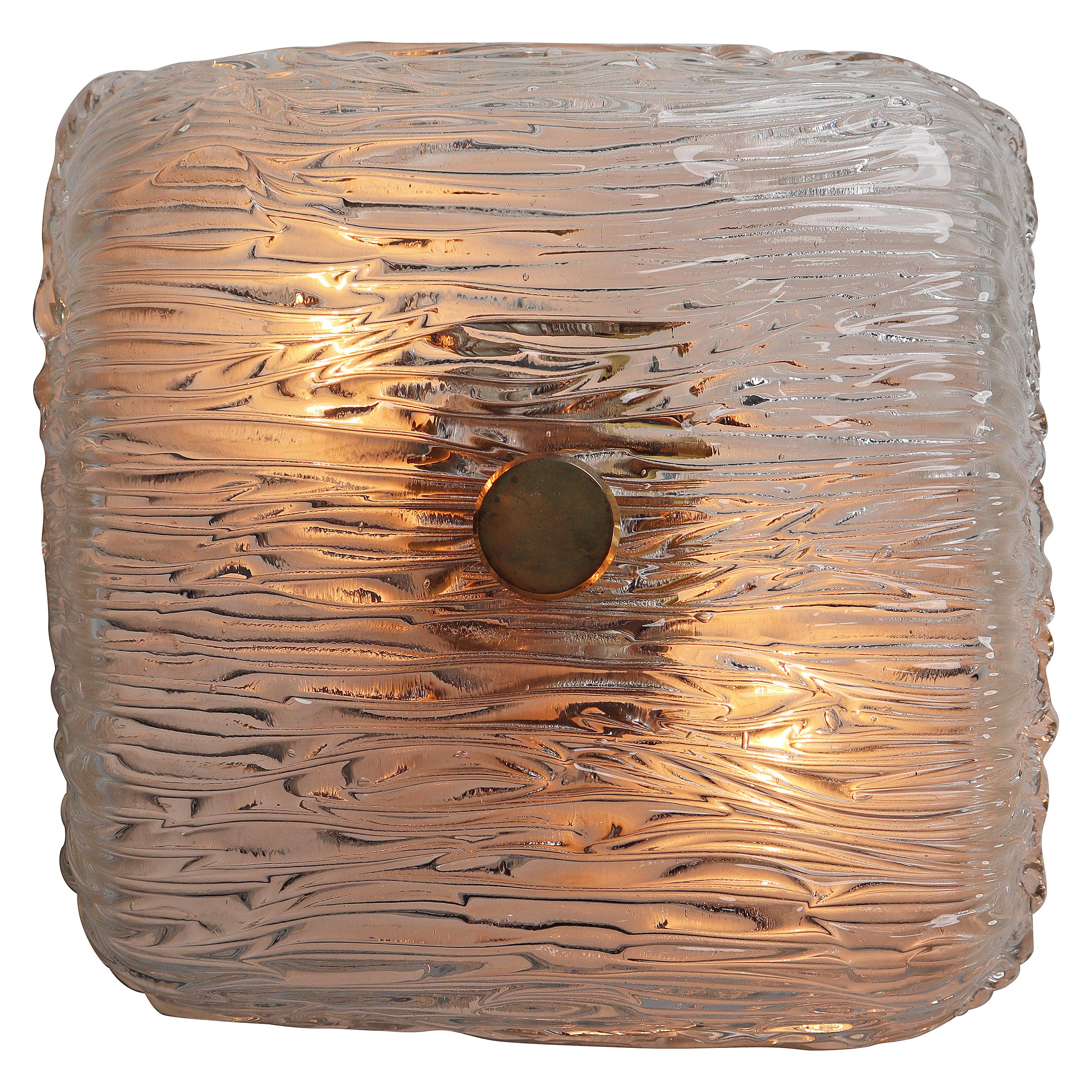 18 grandes appliques ou plafonniers encastrés modernistes en verre de glace texturé avec laiton
