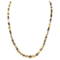 Collana da 18" con diamanti naturali multicolore (92,00ct) in oro giallo 14K