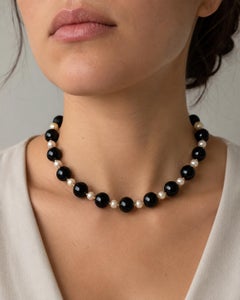 18" Pearl w/ Black Onyx Strand Necklace 14k Yellow Gold Bead Spacers & Clasp