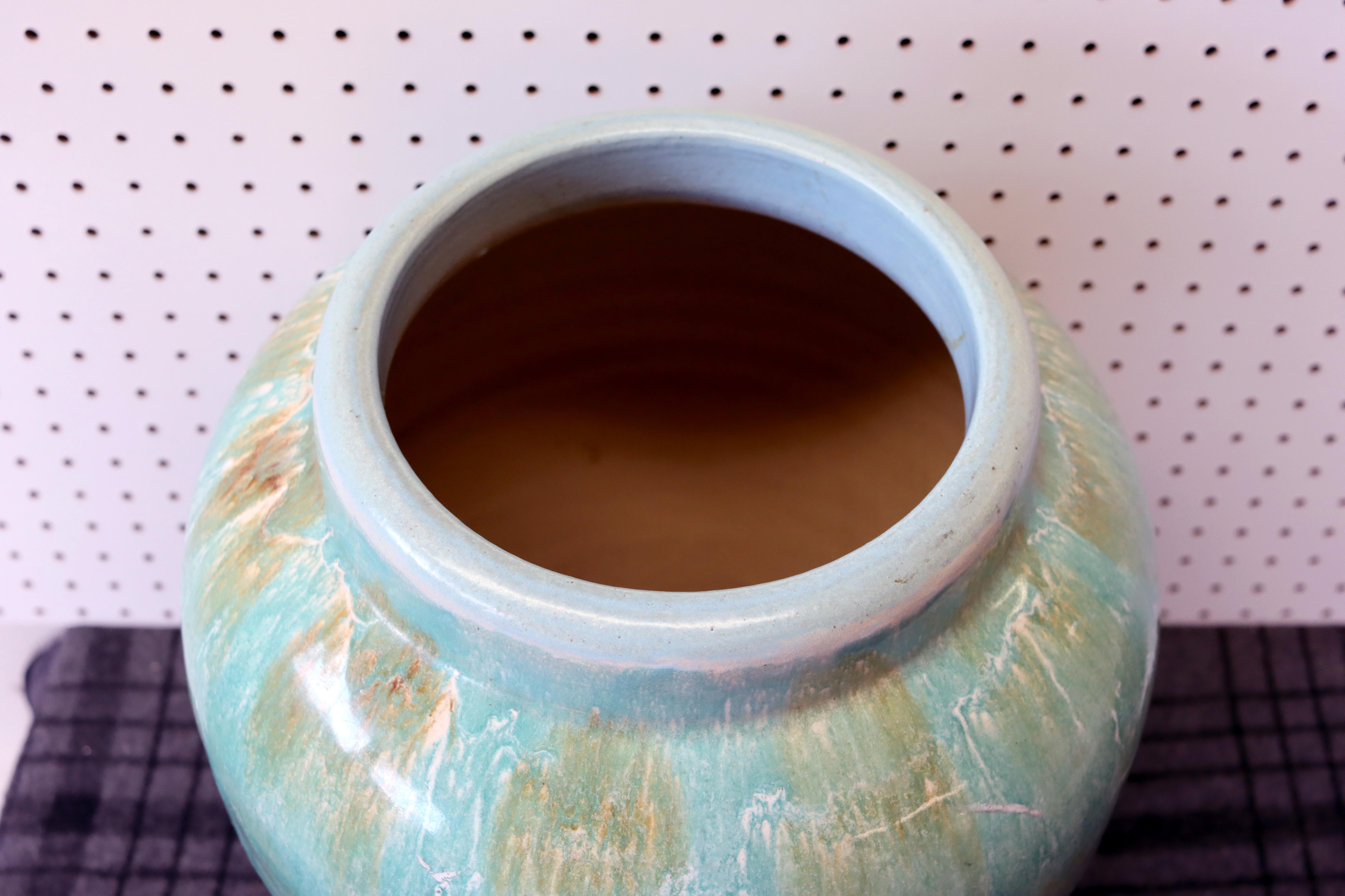 Pottery Robinson Ransbottom Roseville Style Green Drip Jardinière Planter Vase