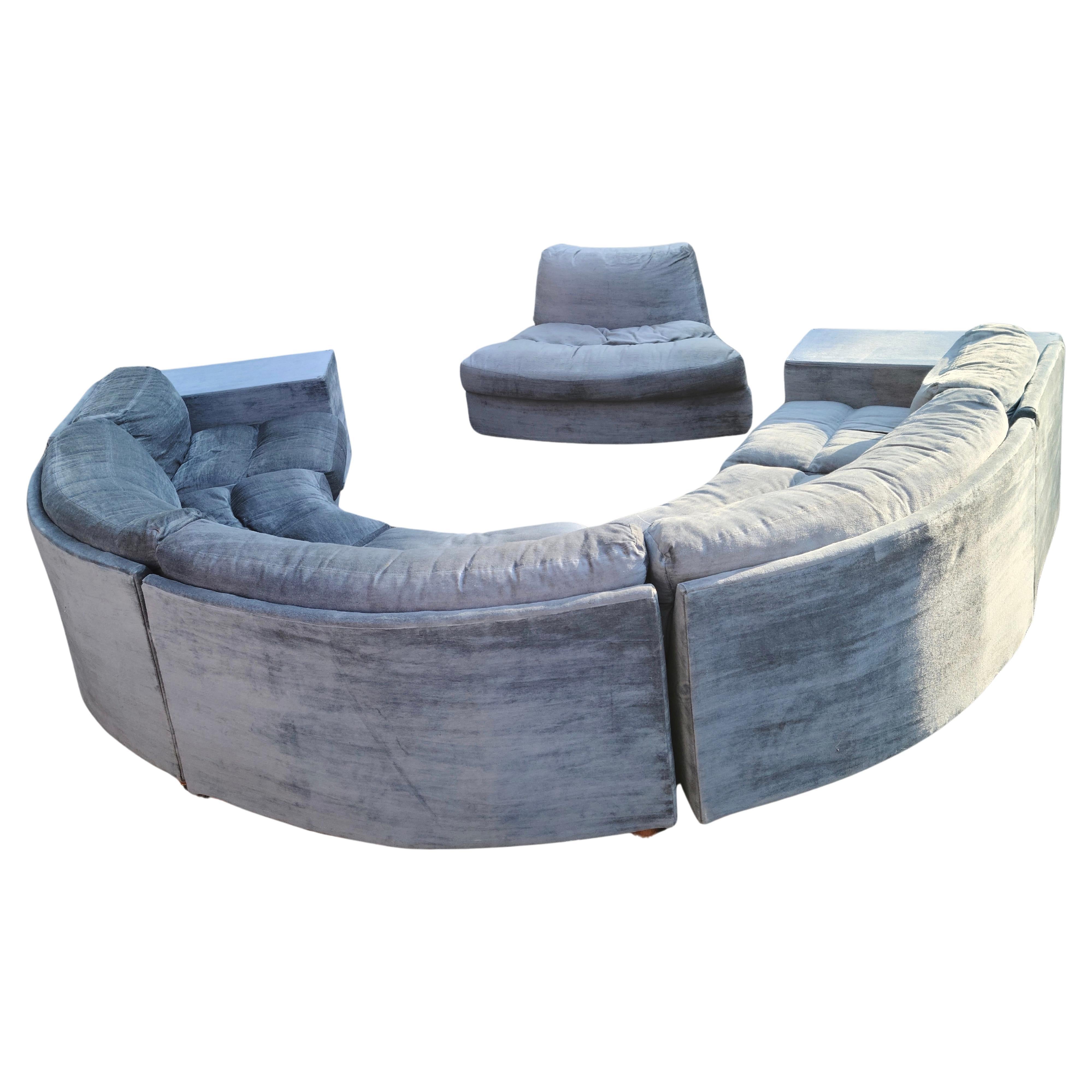 18' Serpentine Sectional Sofa Englander's in the Style of Milo Baughman 3