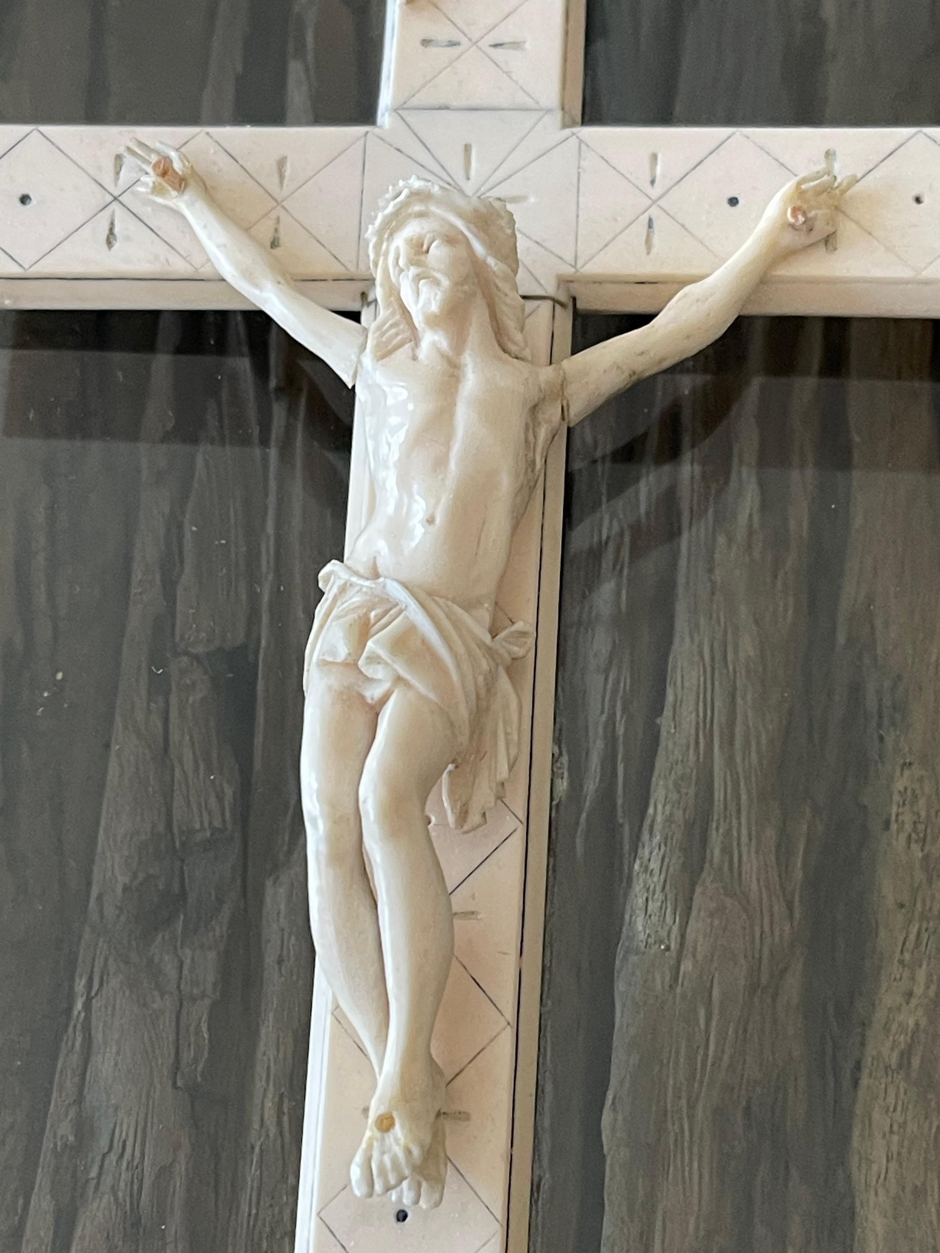 Classical Roman 18 th c Italian Bone Crucifixion Religious Sculpture For Sale