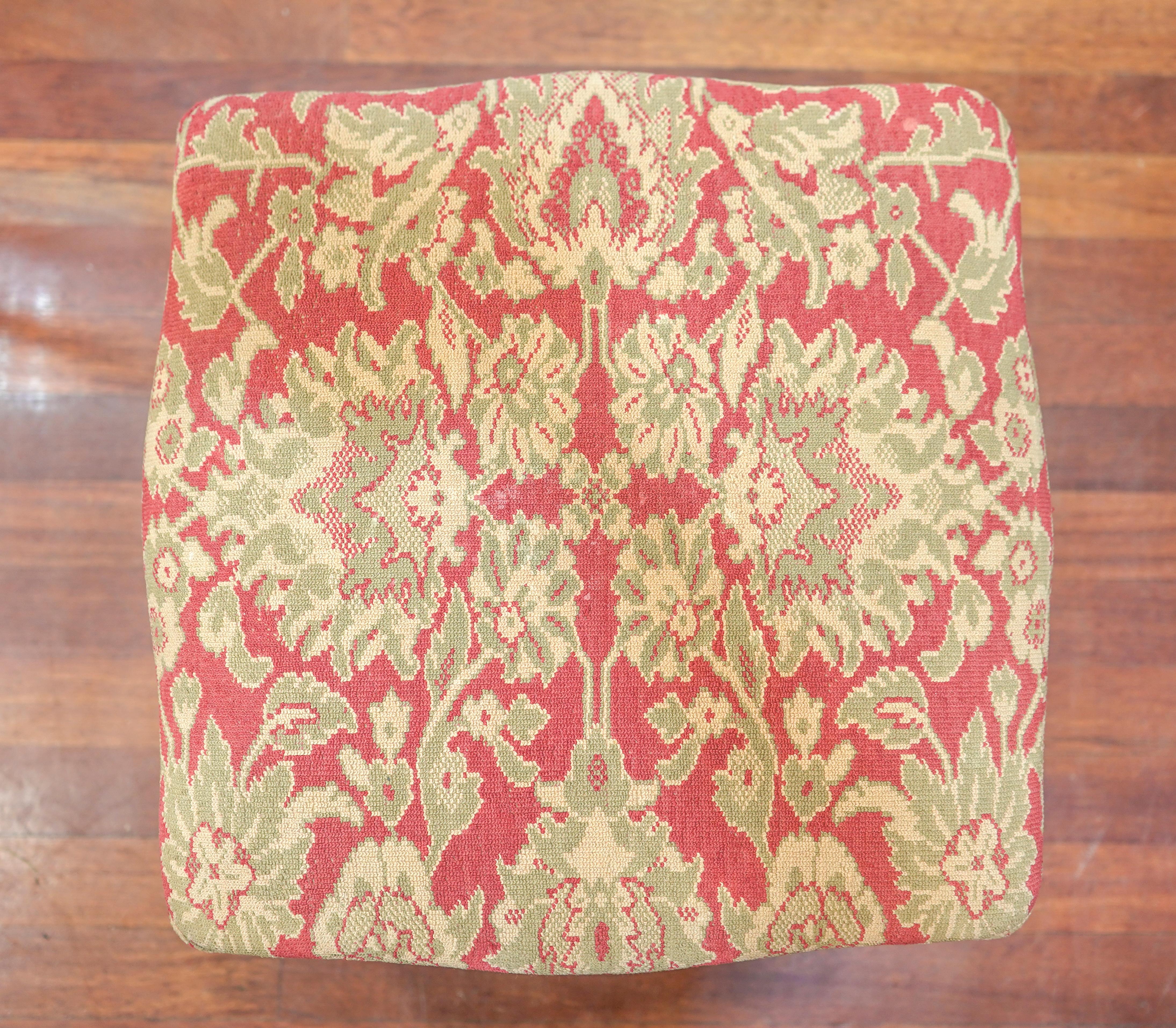 18th Century French Louis XV Carved and Golded Wood Footstool and Upholstered 7