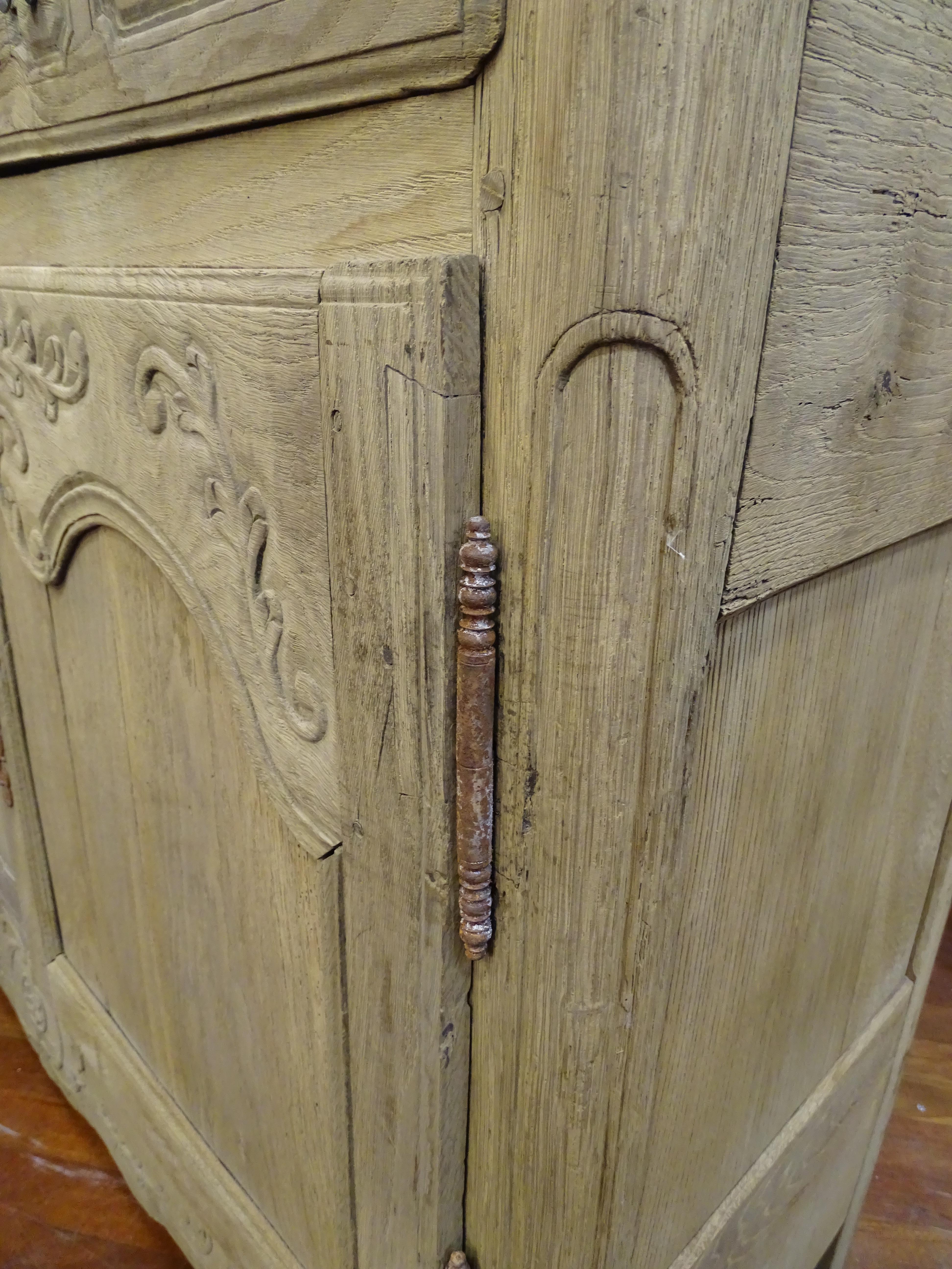 18th Century French Washed Oak Buffet, Credenza, Provenzal 8