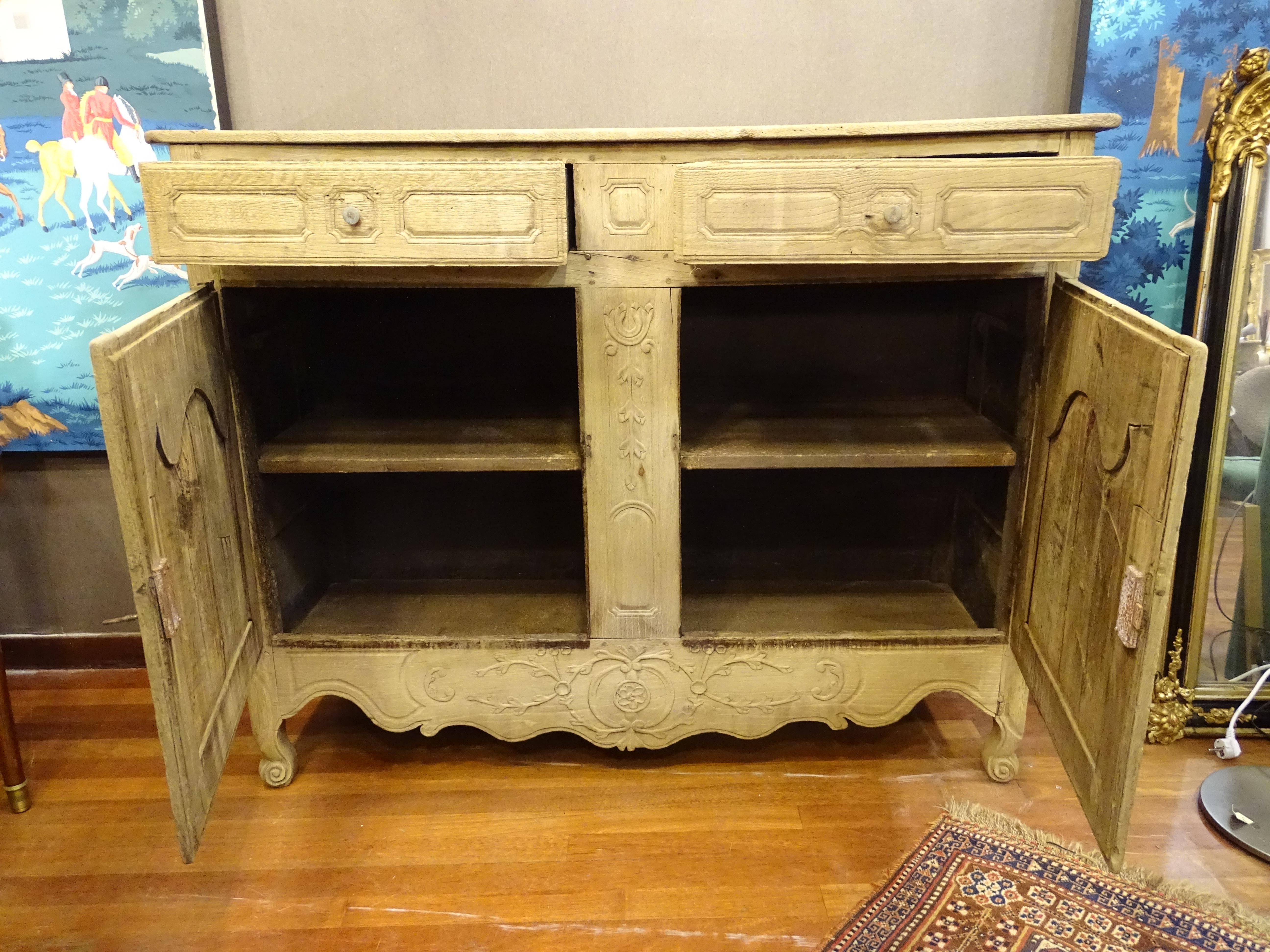 18th Century French Washed Oak Buffet, Credenza, Provenzal 1