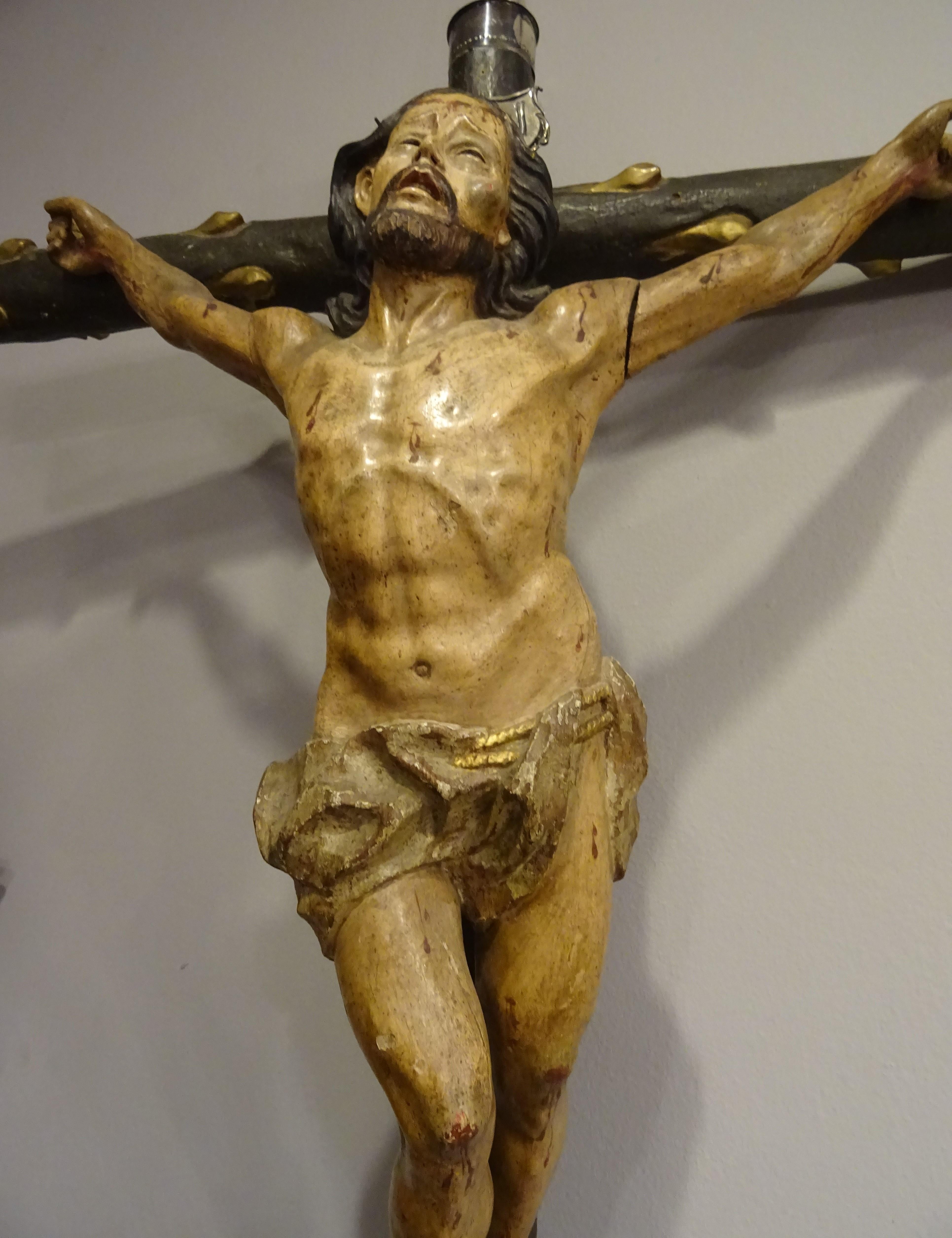18th Hispanic Filipino Crucified  Christ  Carved Wood Sculpture  For Sale 4