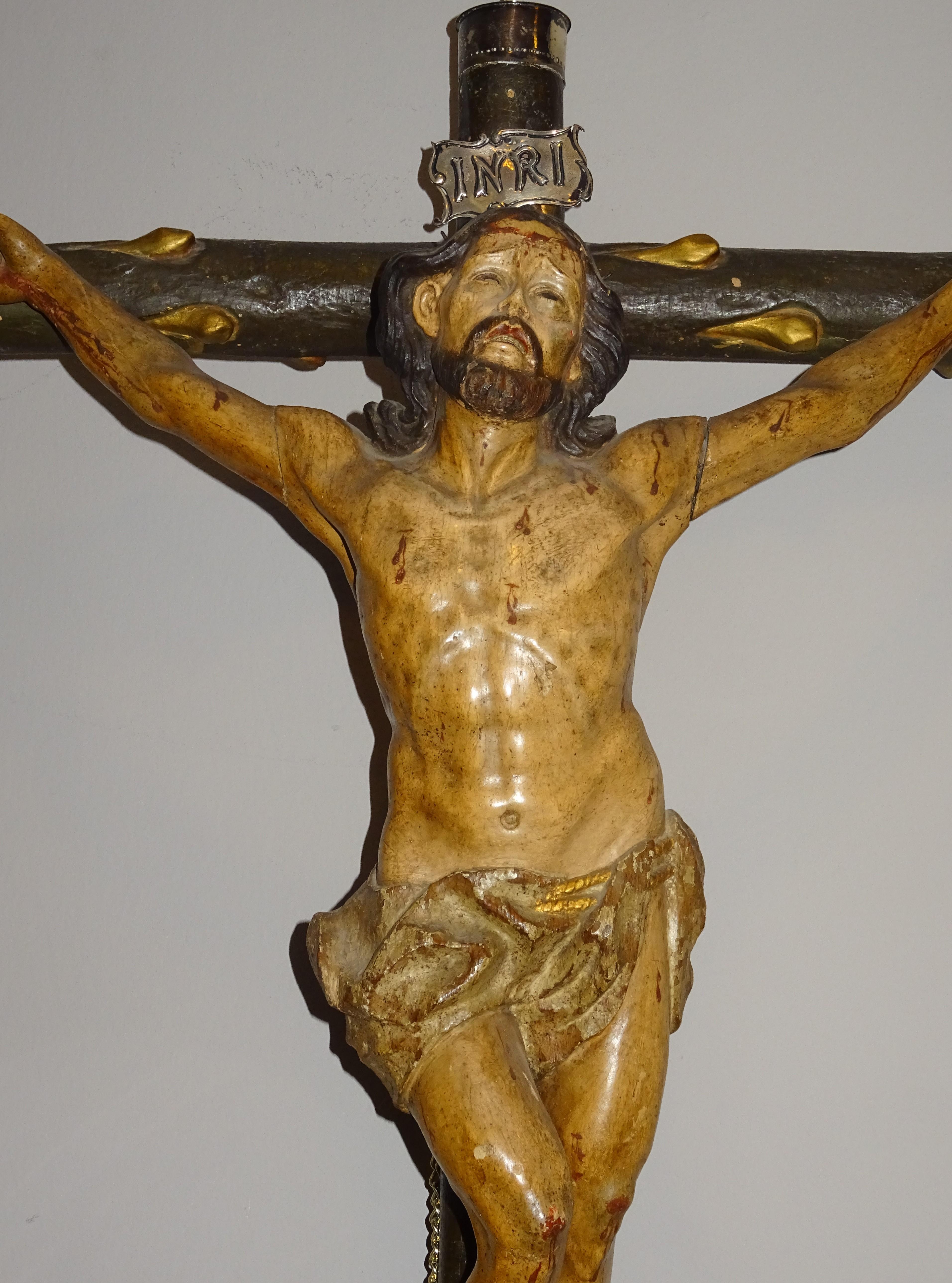 Philippin Crucified philippin du 18e siècle  Le Christ  Sculpture en bois sculpté  en vente