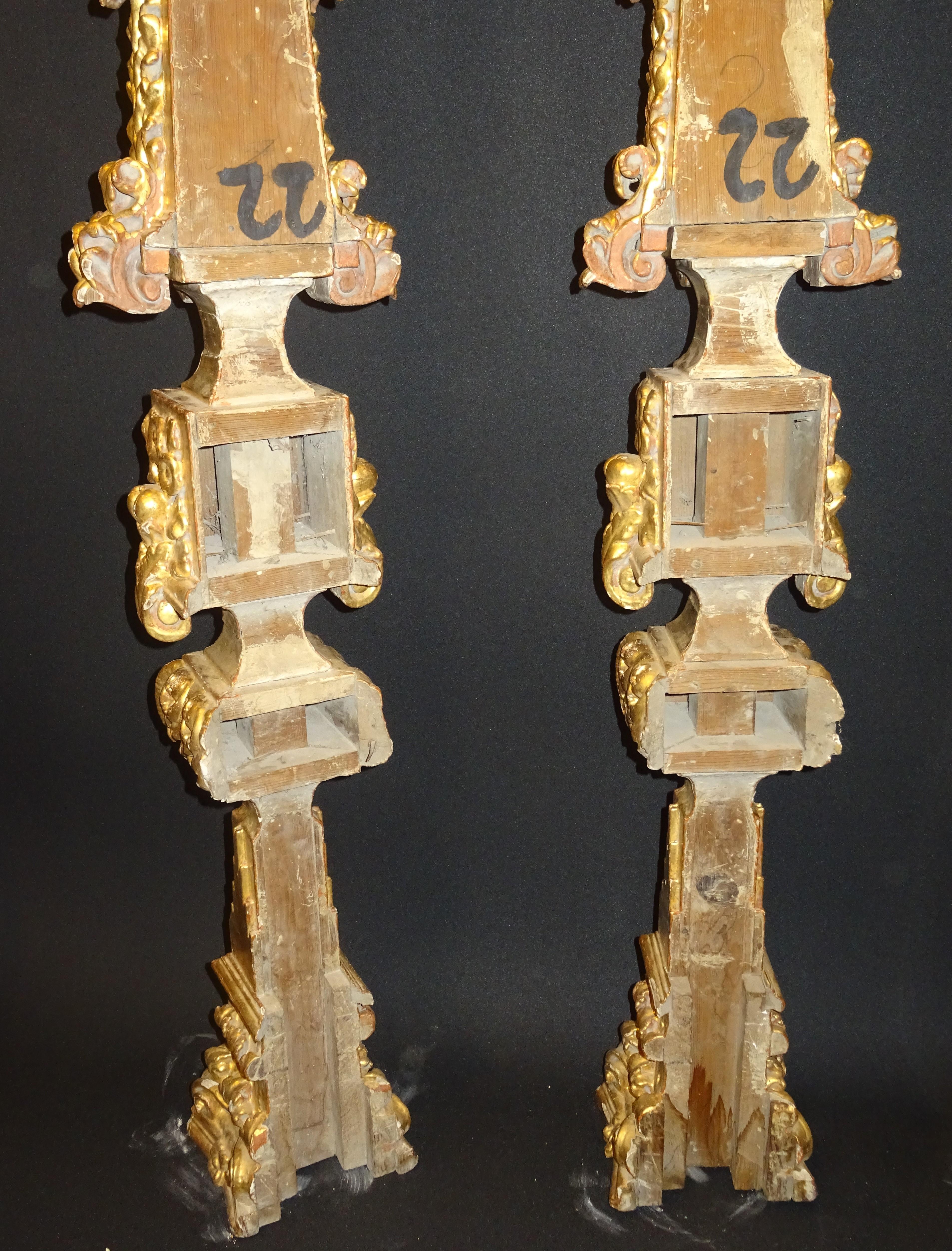 18th Century Spanish Baroque Carved and Gild Wood Couple of Pilaster 10
