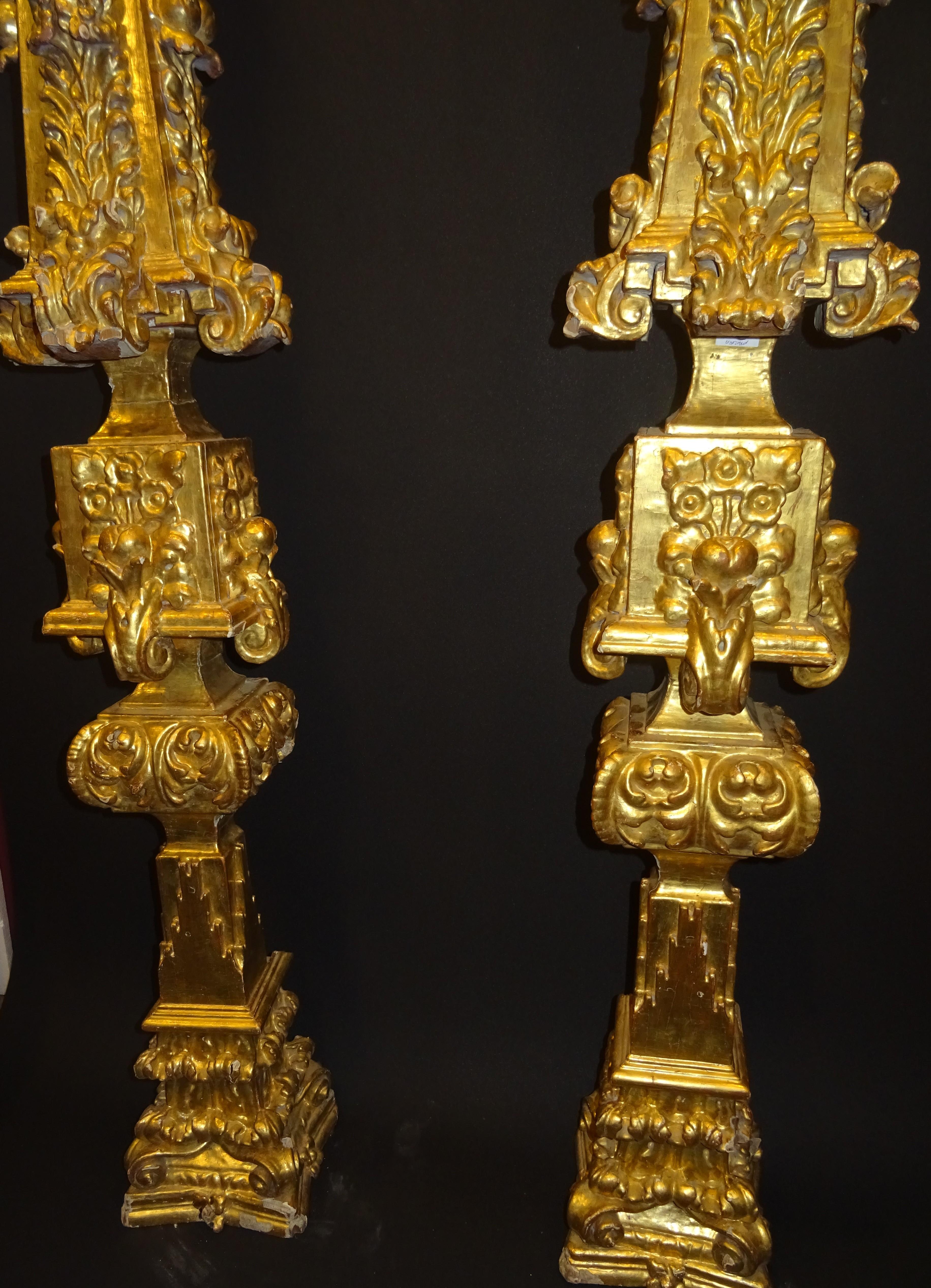 18th Century Spanish Baroque Carved and Gild Wood Couple of Pilaster In Good Condition In Valladolid, ES