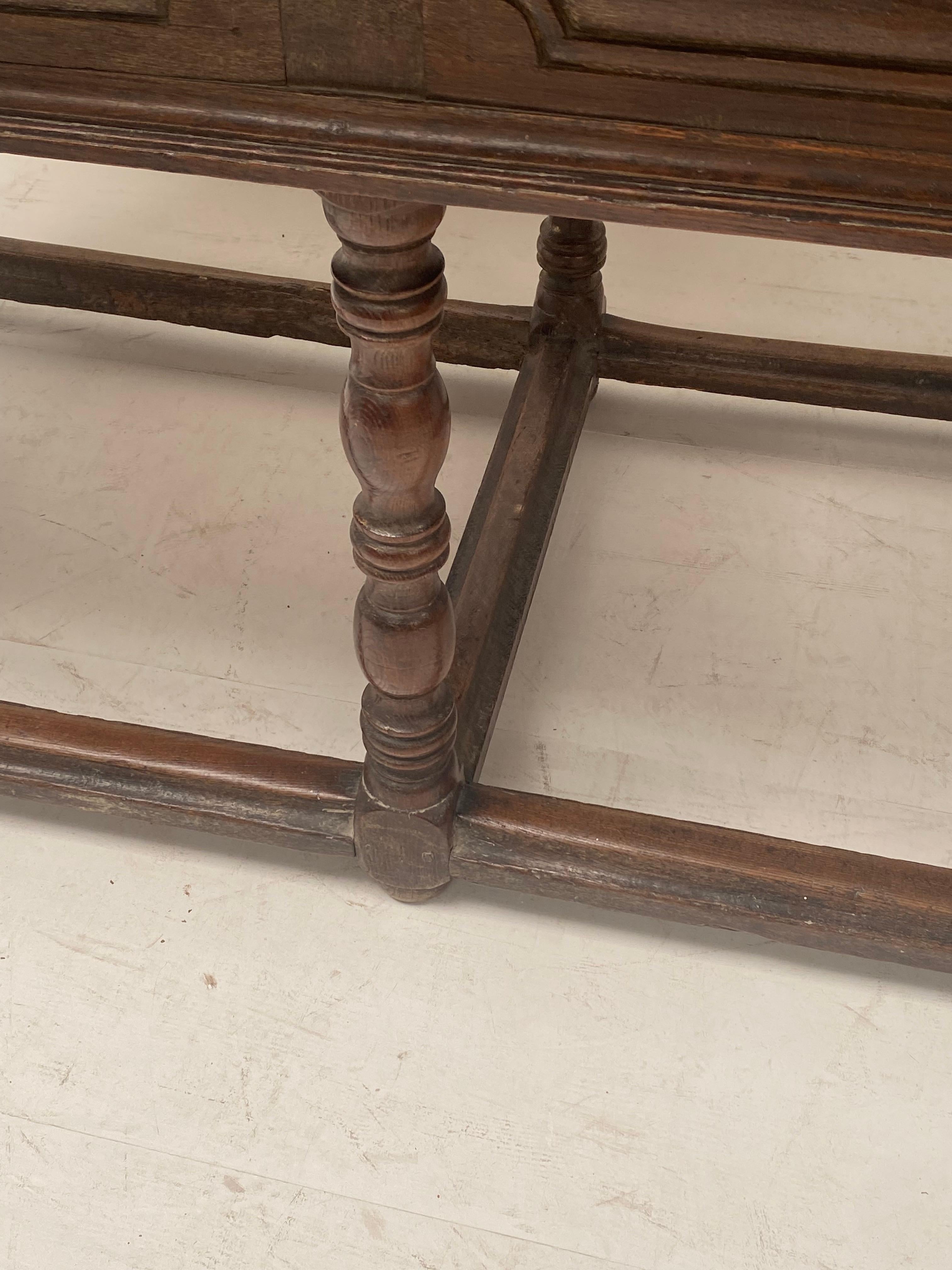 Antique 18th Century Chestnut Spanish Table with 3 drawers For Sale 9