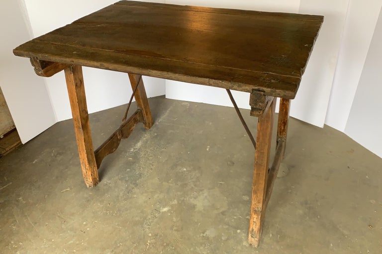 18th Century Spanish Walnut Table With Iron Stretcher For Sale 15