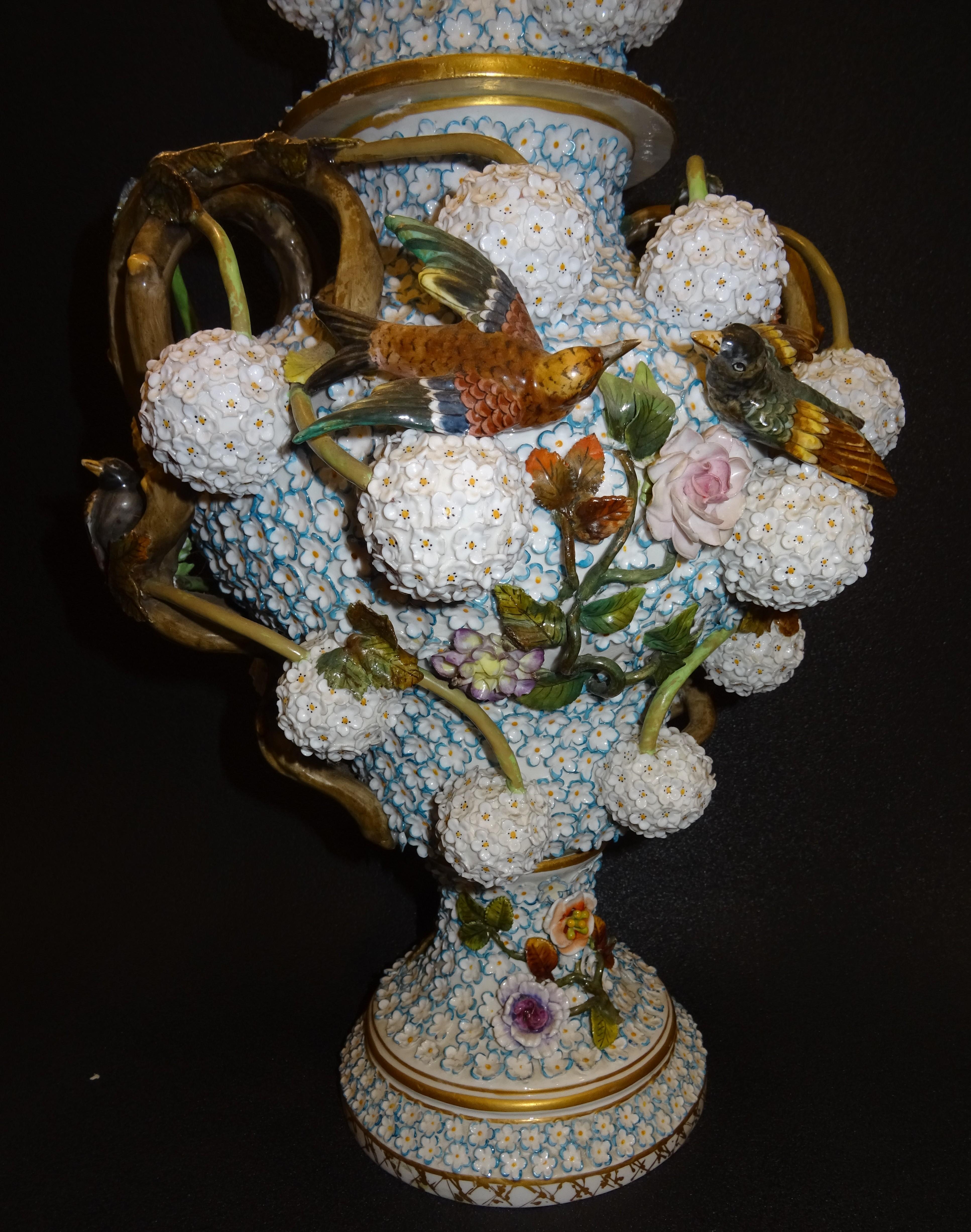 18th Century Meissen Great Vase Porcelain, Snowball, Marcolini Period 5