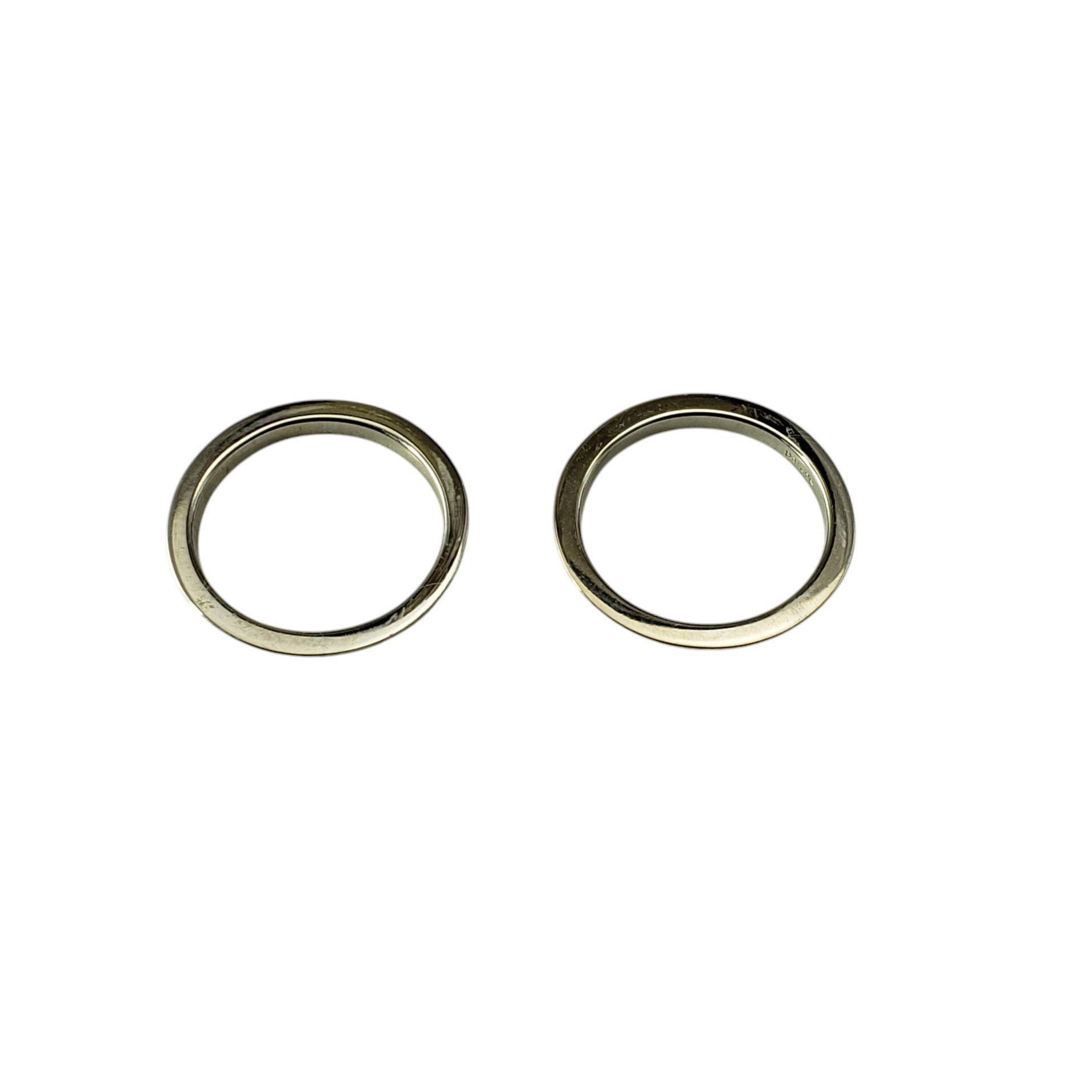 18 White Gold and Diamond Set of 2 Eternity Bands Size 5.5 #20979 In Good Condition For Sale In Washington Depot, CT