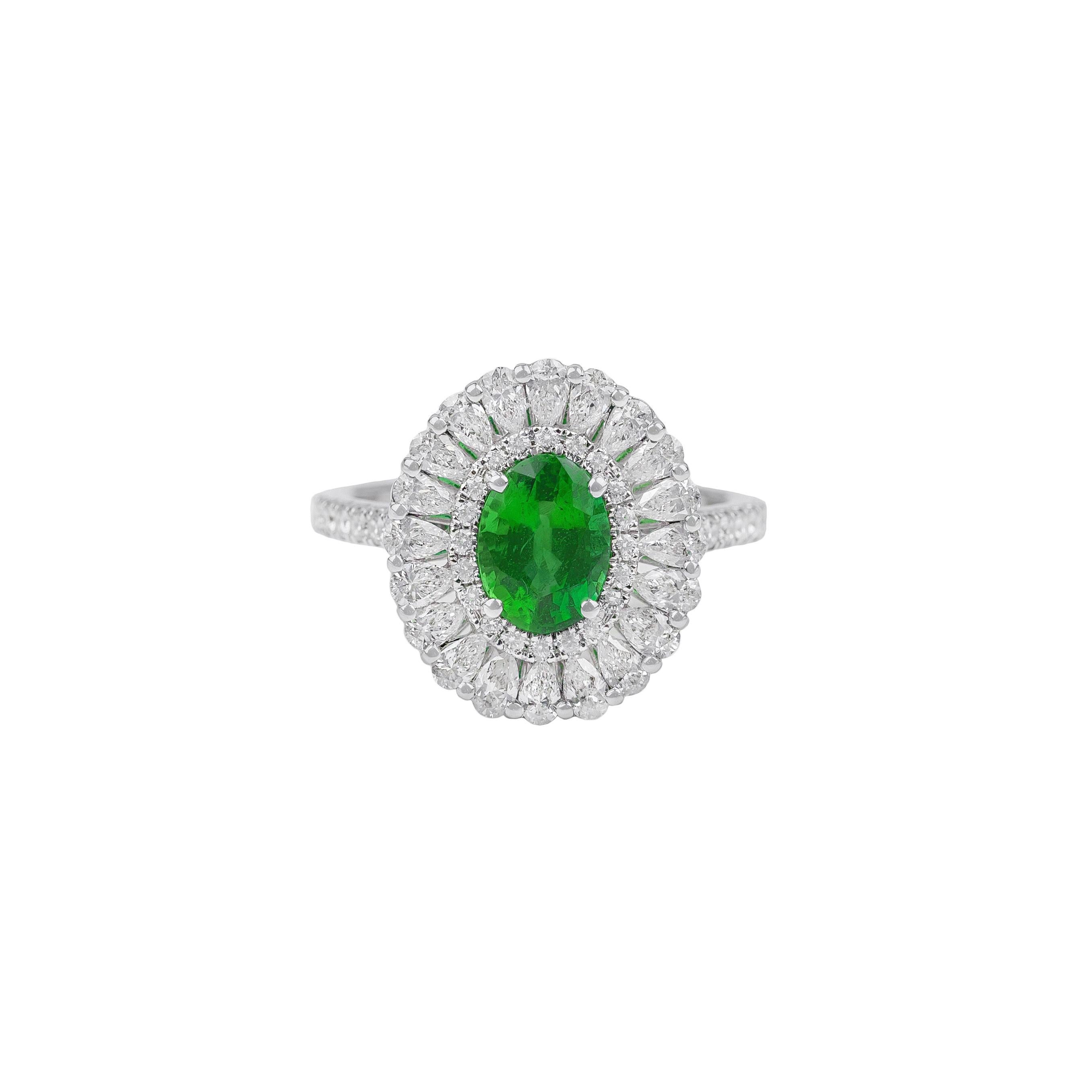 For Sale:  18 White Gold, Emerald and White Diamonds Ring 2