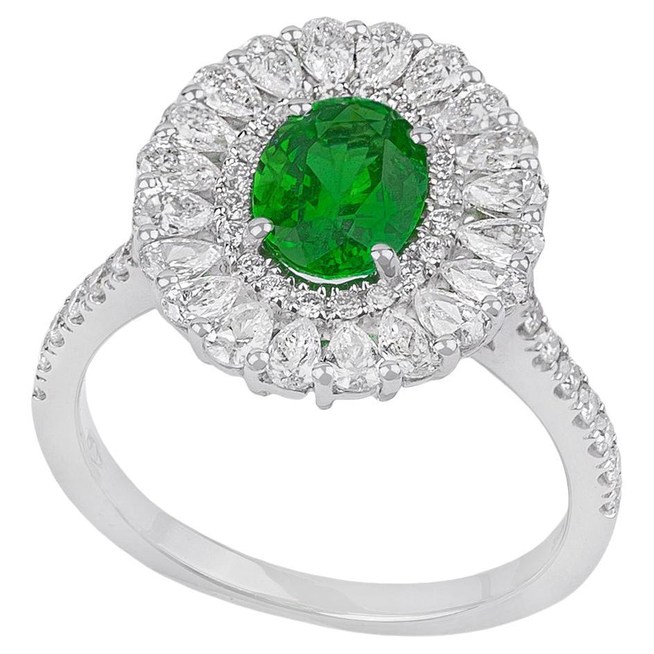 18 White Gold, Emerald and White Diamonds Ring