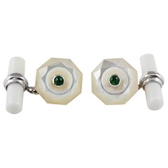 Gemelli in oro bianco 18 Madreperla con smeraldi cabochon