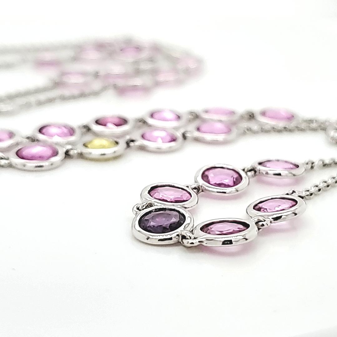 18 White Gold Pink Sapphire Diamond Necklace In New Condition For Sale In Hong Kong, HK