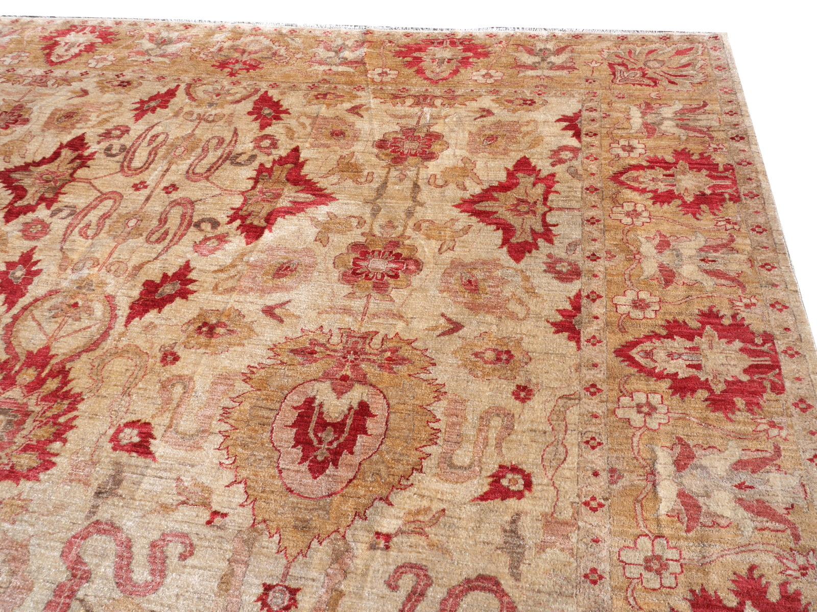 Wool 18 x 13 ft Rug in Style of Farahan Ziegler Oversized Hand-Knotted 550 x 400 cm For Sale
