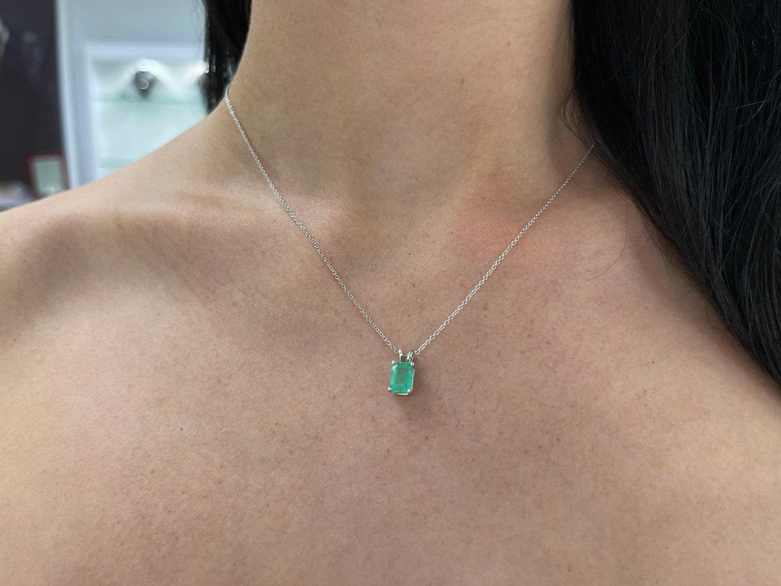 Modern 1.80-Carat 14K Real Green Emerald Cut Classic Solitaire Gold Pendant For Sale