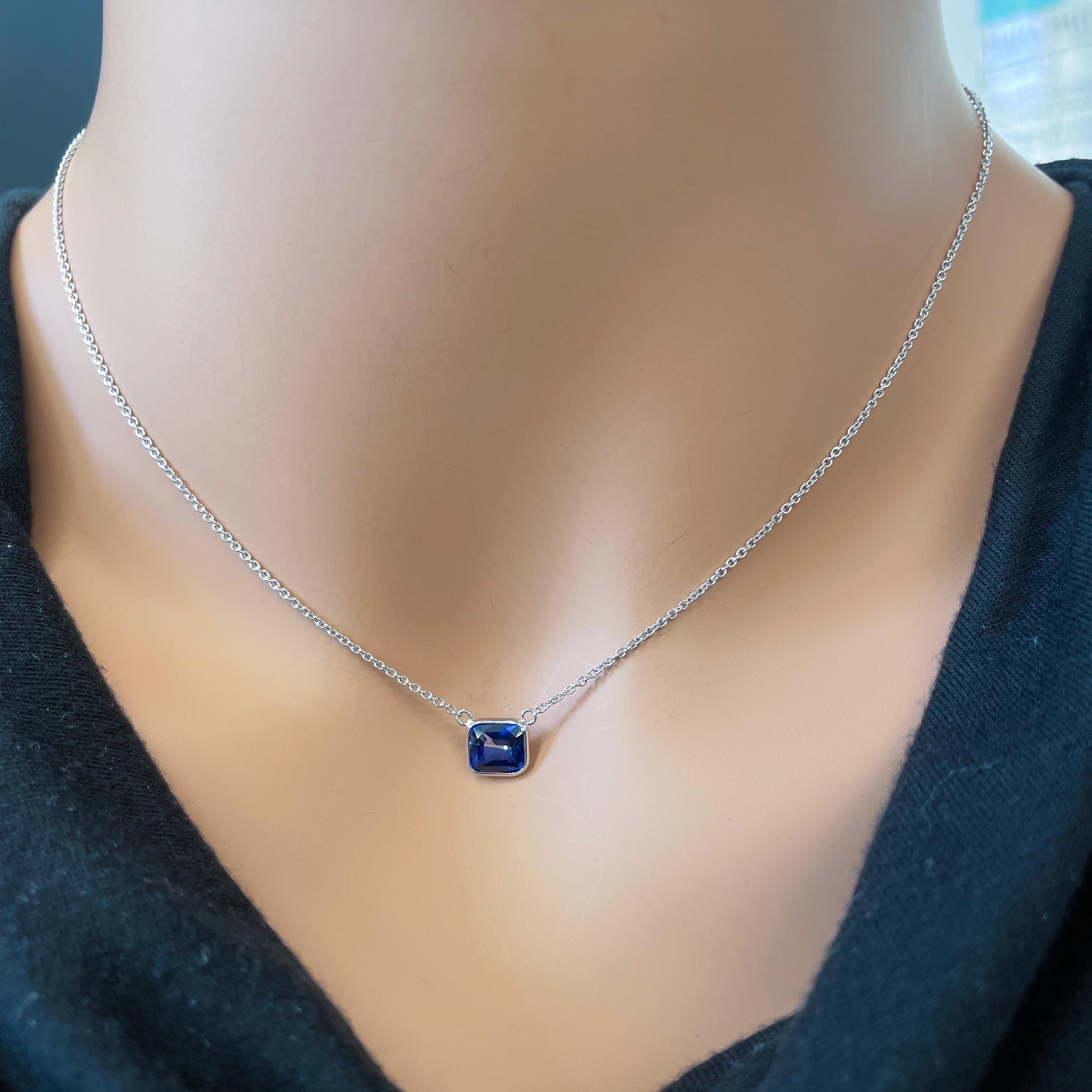 Octagon Cut 1.80 Carat Blue Octagonal Cut Sapphire Fashion Necklaces In 14K White Gold  For Sale