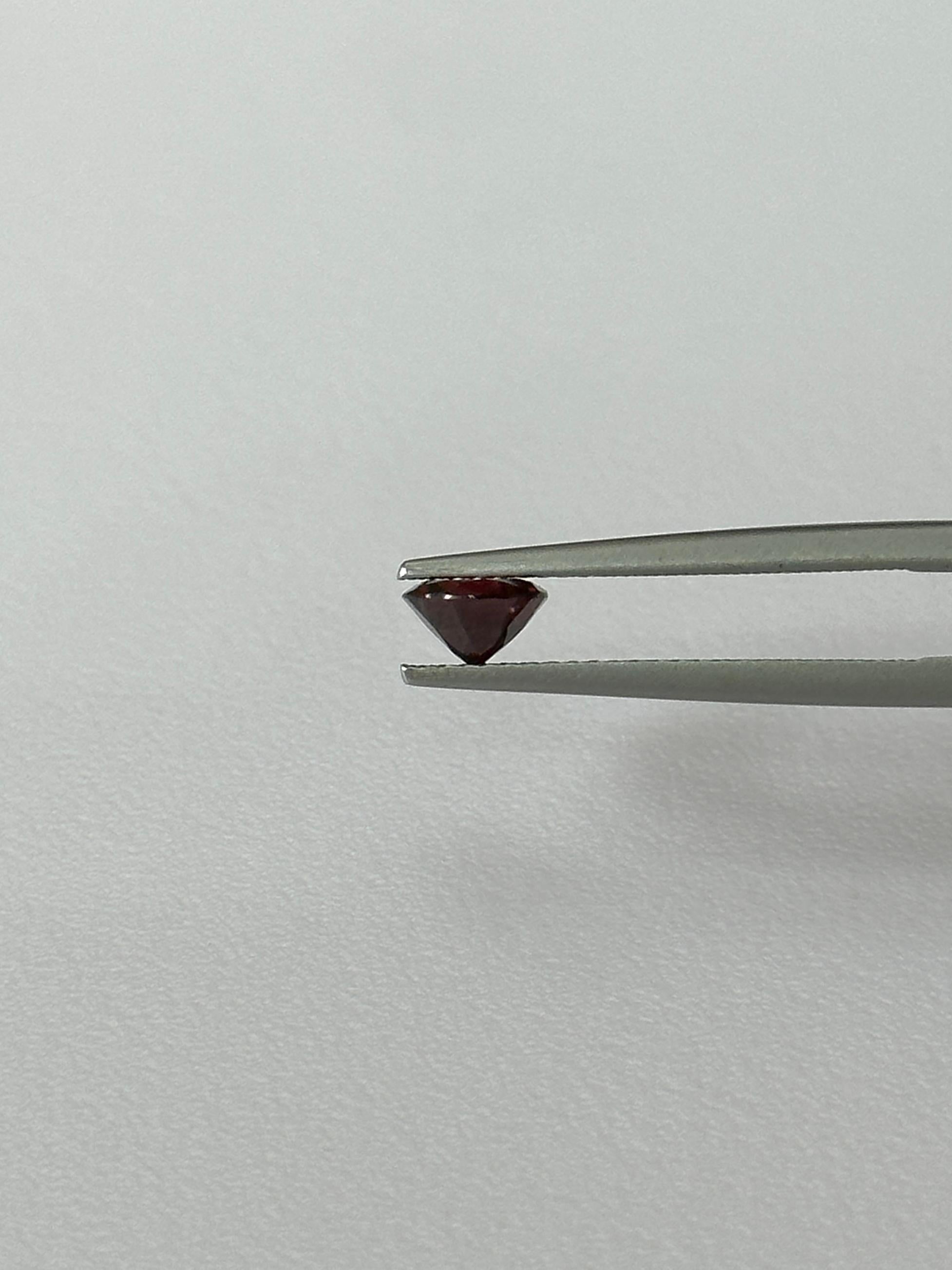 Paire de grenats pyrope rouge foncé de 1,80 carat en vente 7