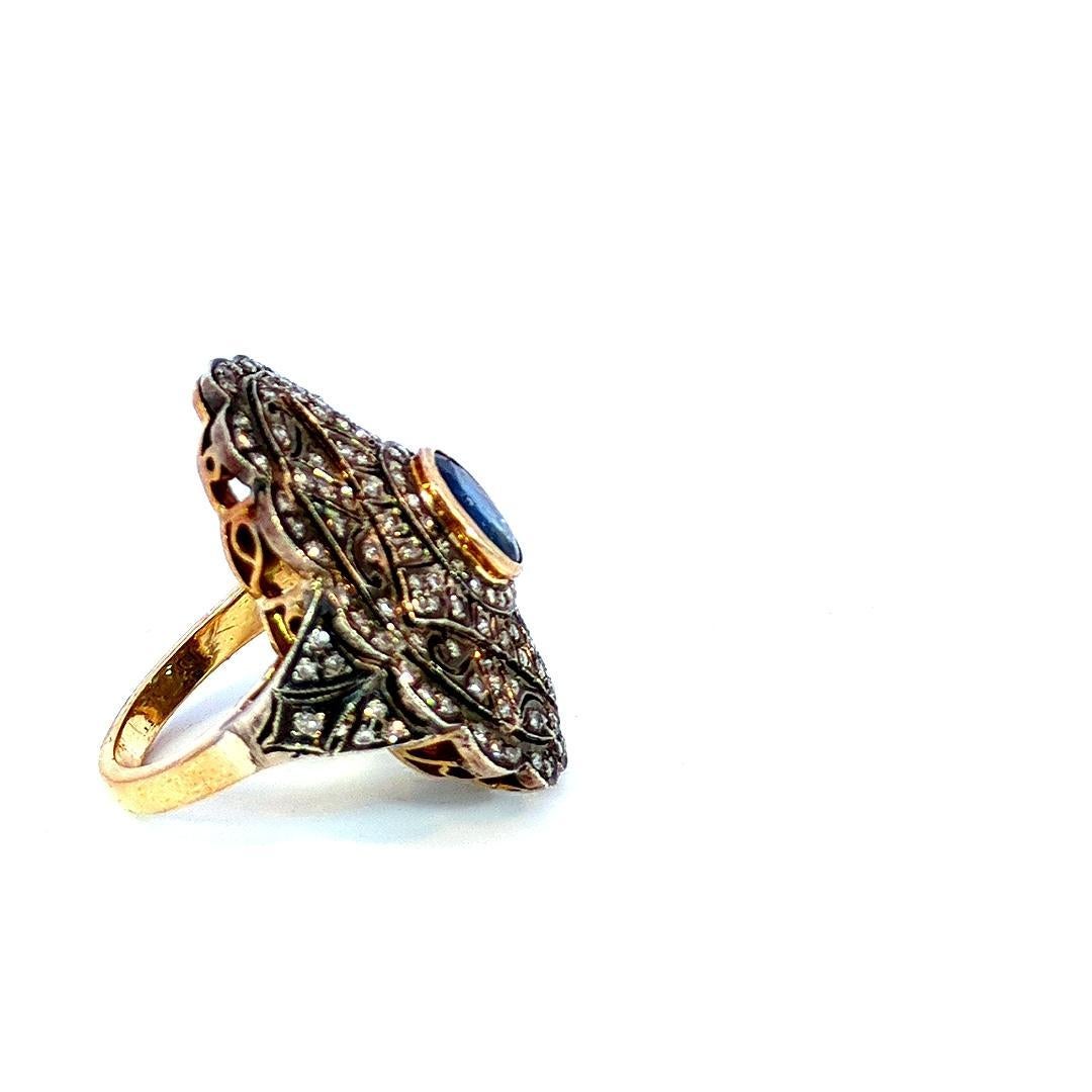 1,80 Karat Diamant 1,30 Karat Blauer Saphir Antiker Ring 18K Gold im Zustand „Gut“ in New York, NY