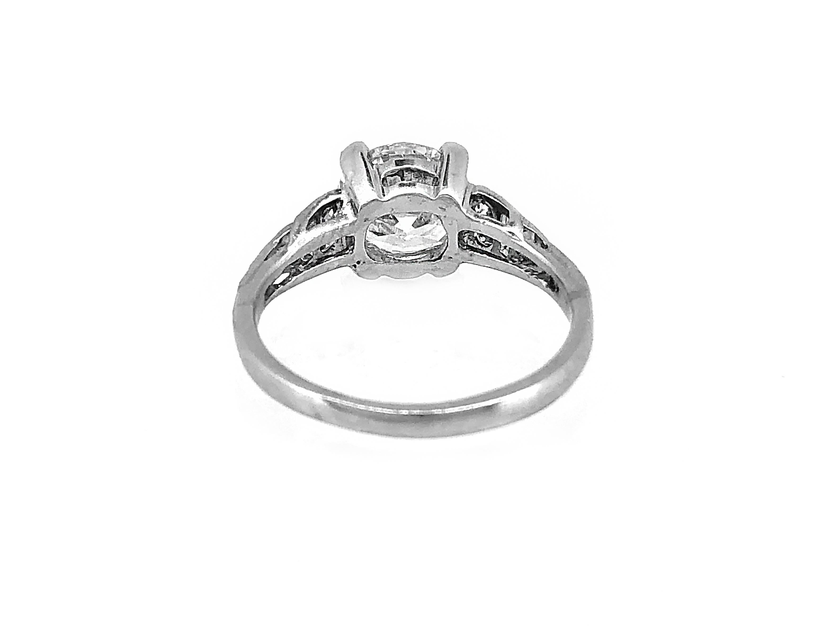 Art Deco 1.80 Carat Diamond Antique Engagement Ring Platinum