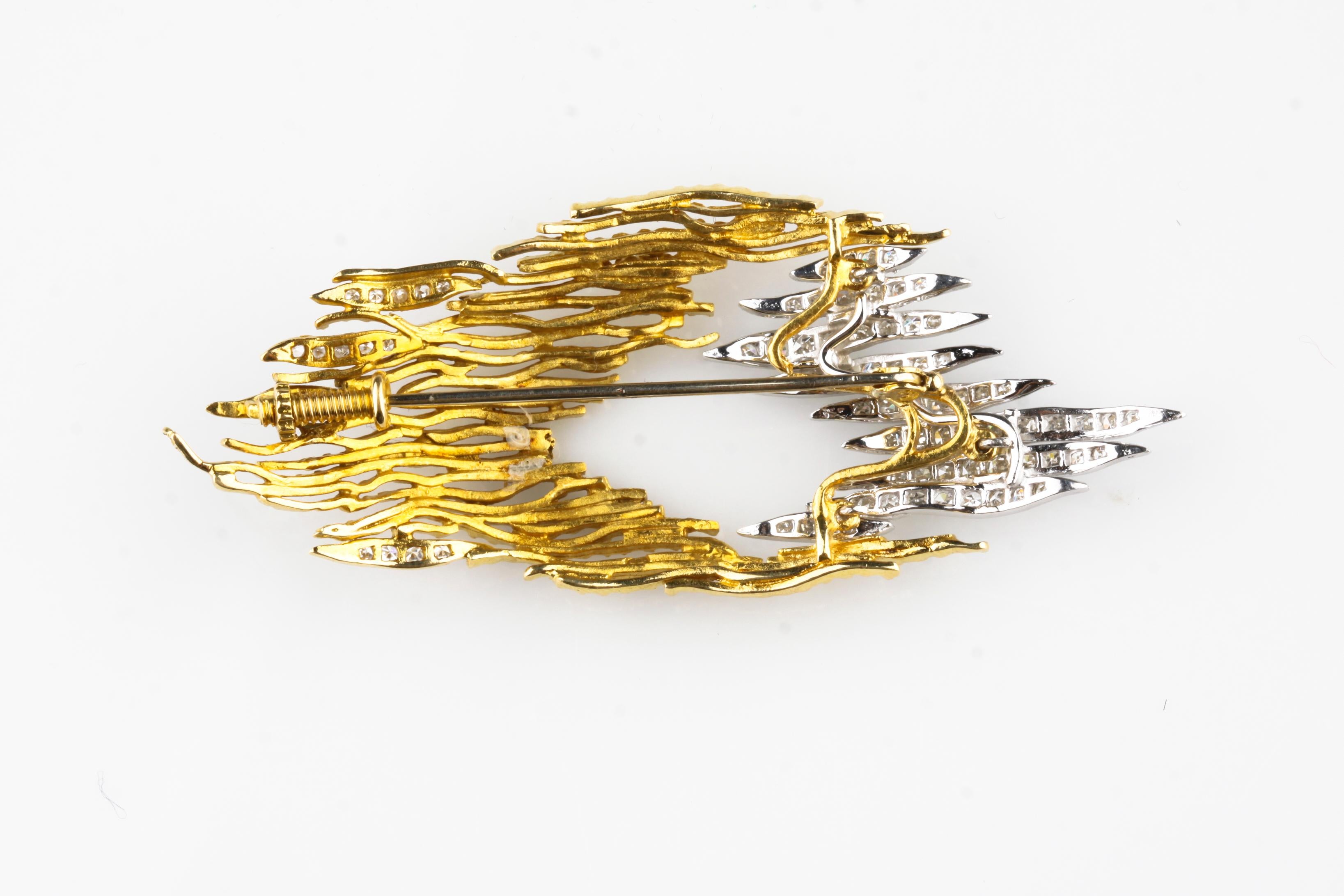 Modern 1.80 Carat Diamond Brooch and Earring Set in Yellow Gold and Platinum, 1960s For Sale
