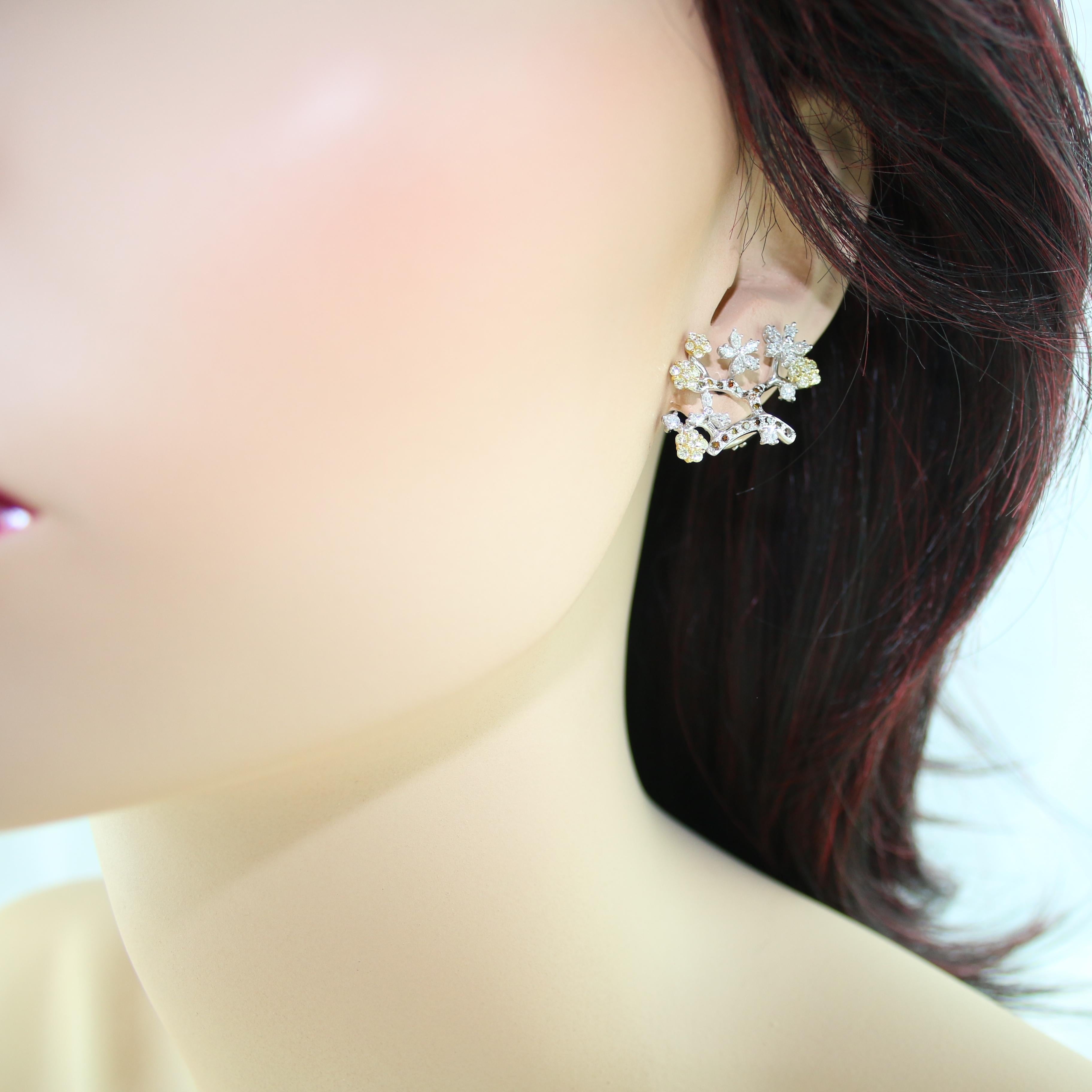Contemporain Boucles d'oreilles branches de fleurs en or 1,80 carats et diamants en vente