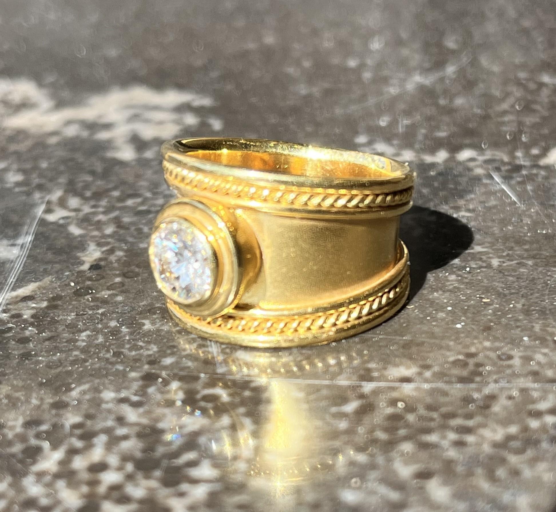 Taglio rotondo Anello con diamante da 1,80 carati in vendita