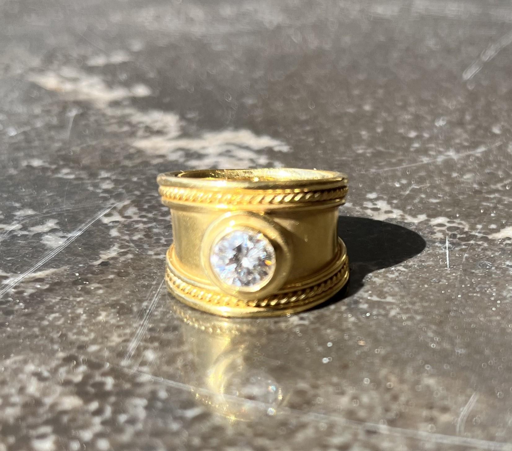 Donna Anello con diamante da 1,80 carati in vendita