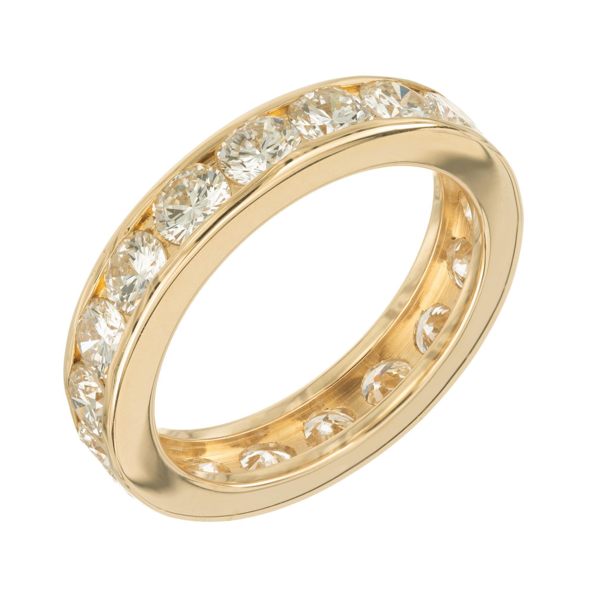 1.80 Carat Diamond Rose Gold Channel Set Eternity Band Ring In Excellent Condition For Sale In Stamford, CT