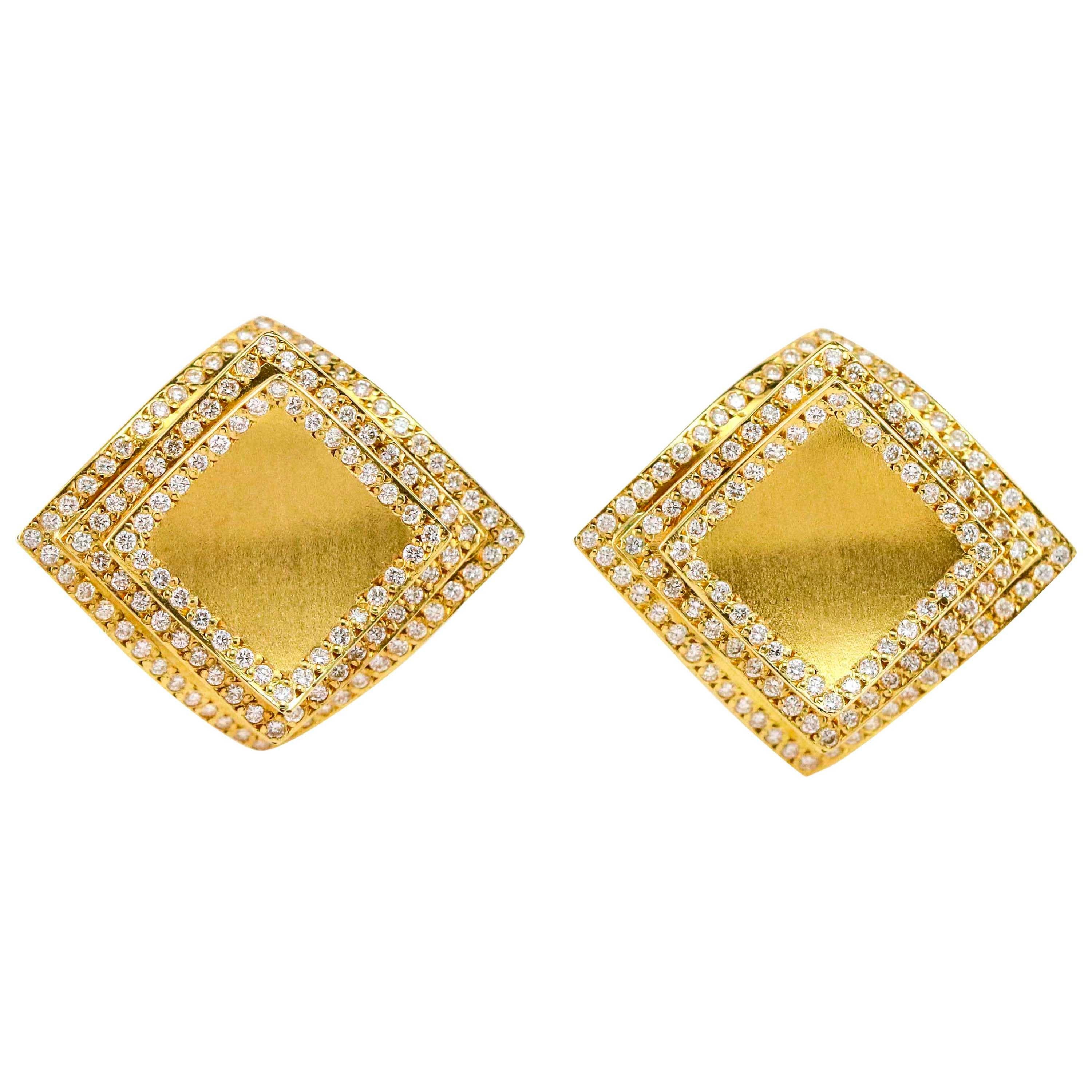 1.80 Carat Diamonds 18 Karat Yellow Gold 3-Layer Square Earrings For Sale