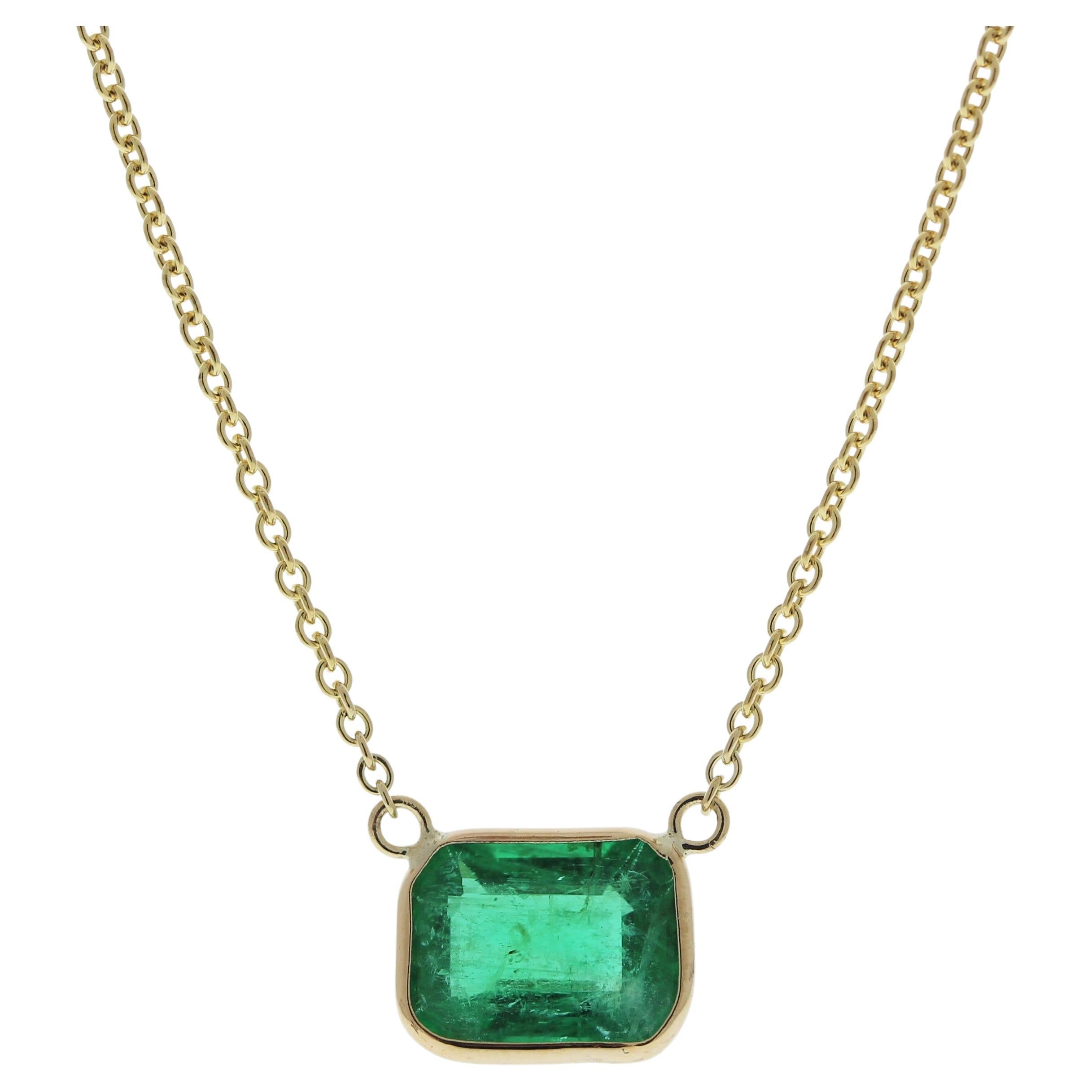 1.80 Carat Emerald Green Fashion Necklaces In 14k Yellow Gold