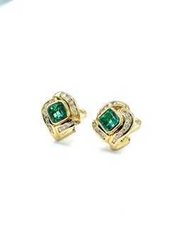 1.80 Carat Muzo Mine Colombian Emeralds and Diamond 18K Gold Earrings