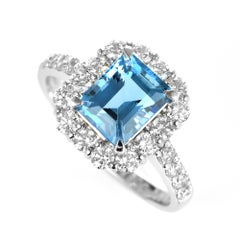 1.80 Carat Natural Aquamarine and Diamond Ring Made in Platinum