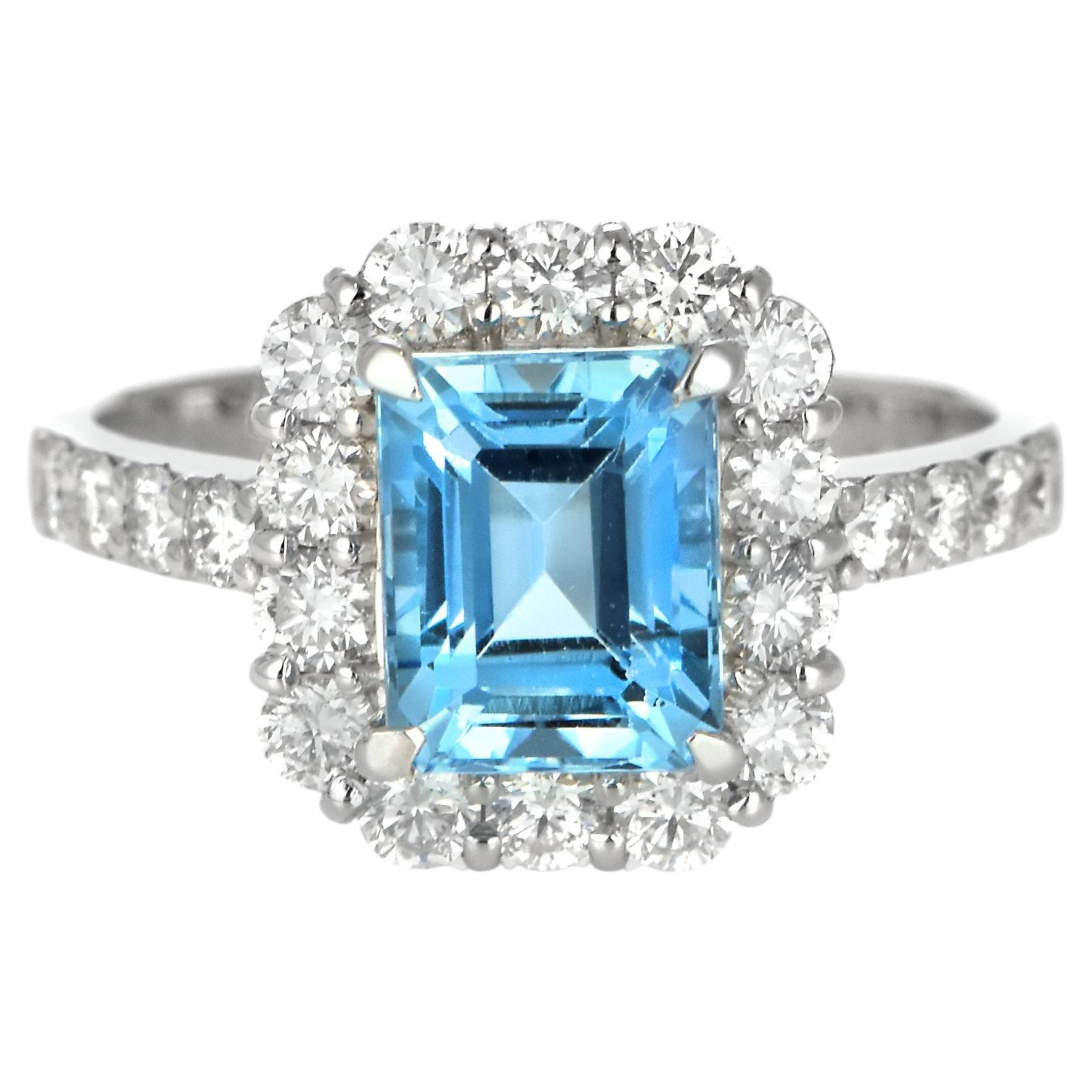 1,80 Karat Natürlicher Aquamarin und Diamant Ring aus Platin