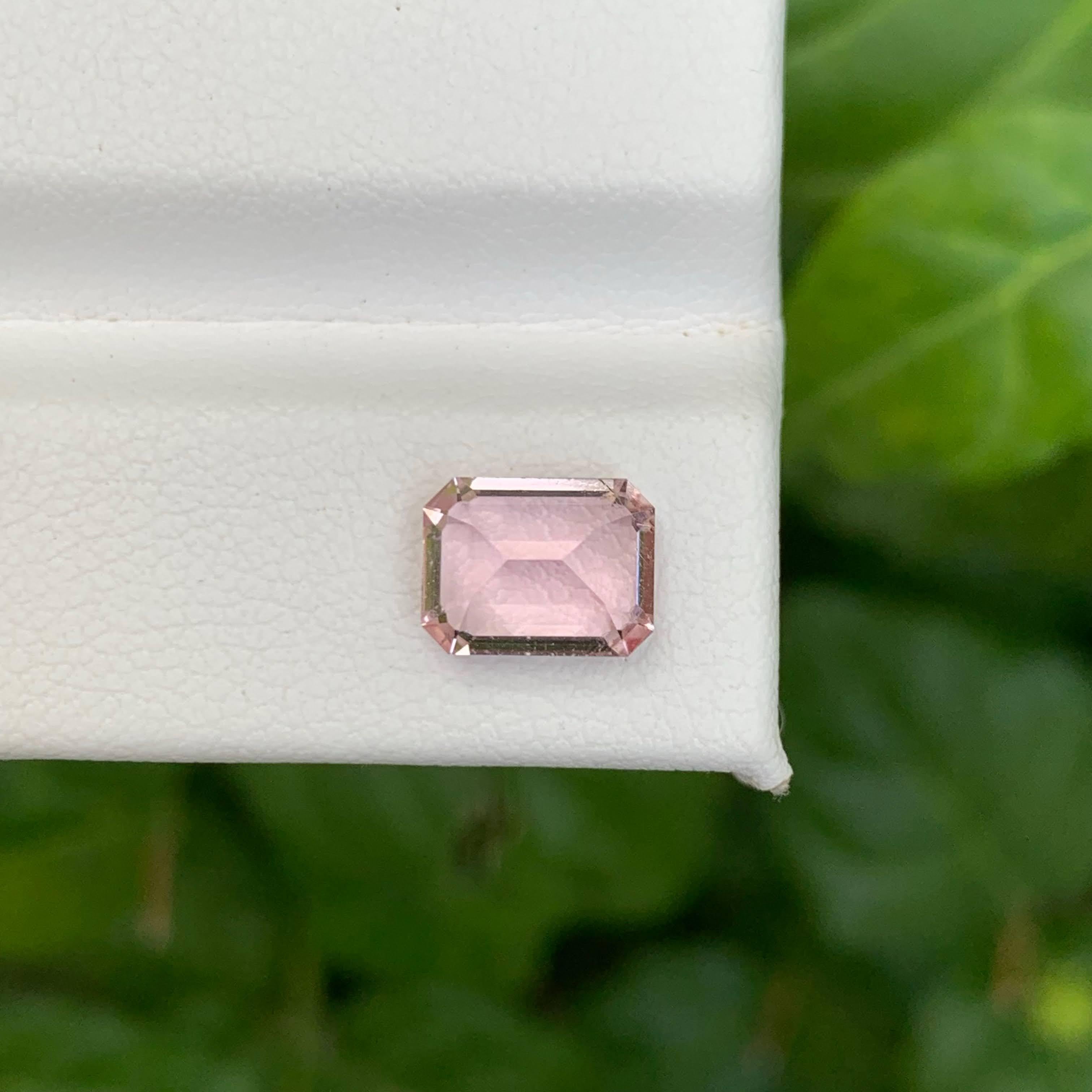 1.80 Carat Natural Loose Baby Pink Tourmaline Emerald Cut Afghan Gemstone (pierre précieuse afghane) Neuf - En vente à Bangkok, TH