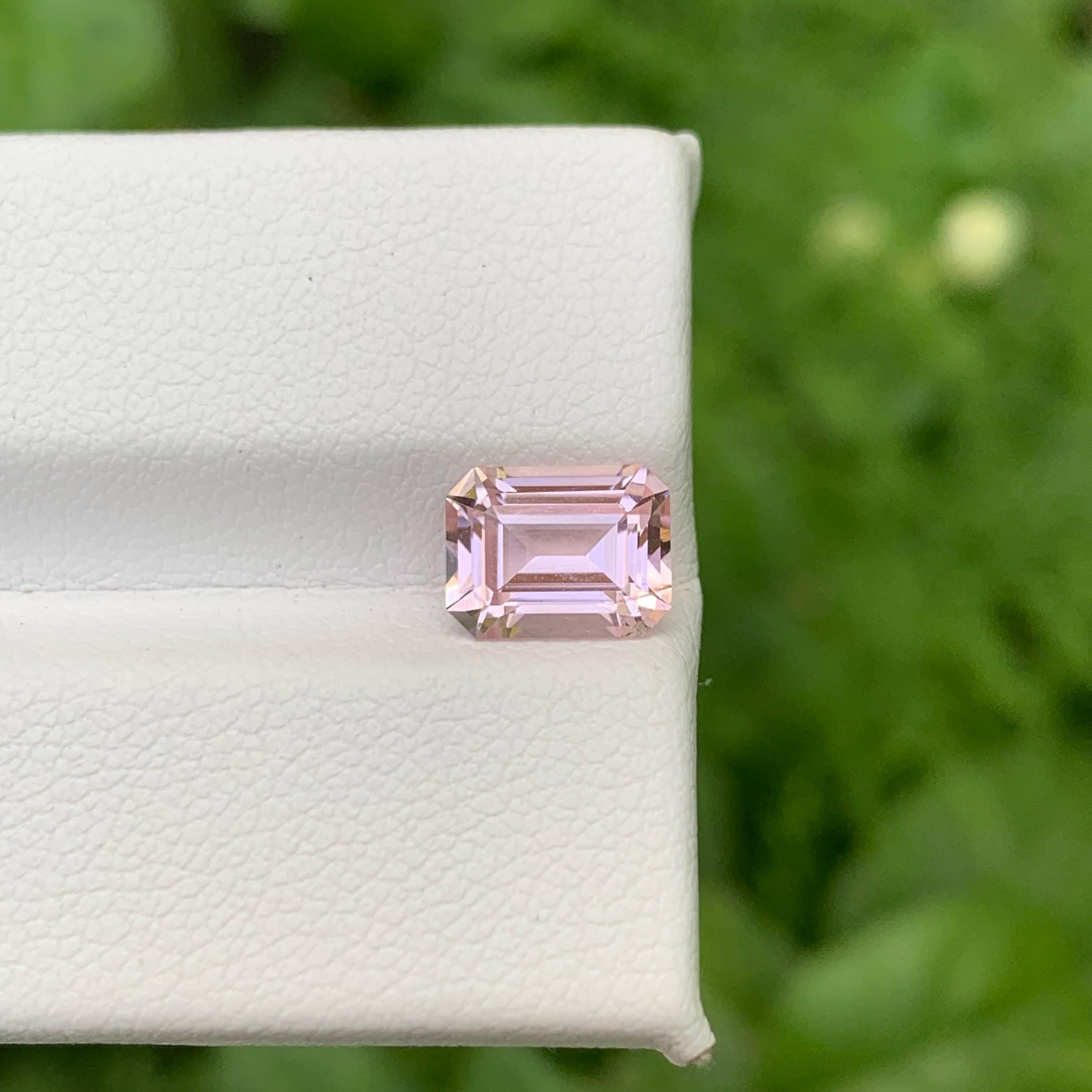 1.80 Carat Natural Loose Baby Pink Tourmaline Emerald Cut Afghan Gemstone (pierre précieuse afghane) Unisexe en vente