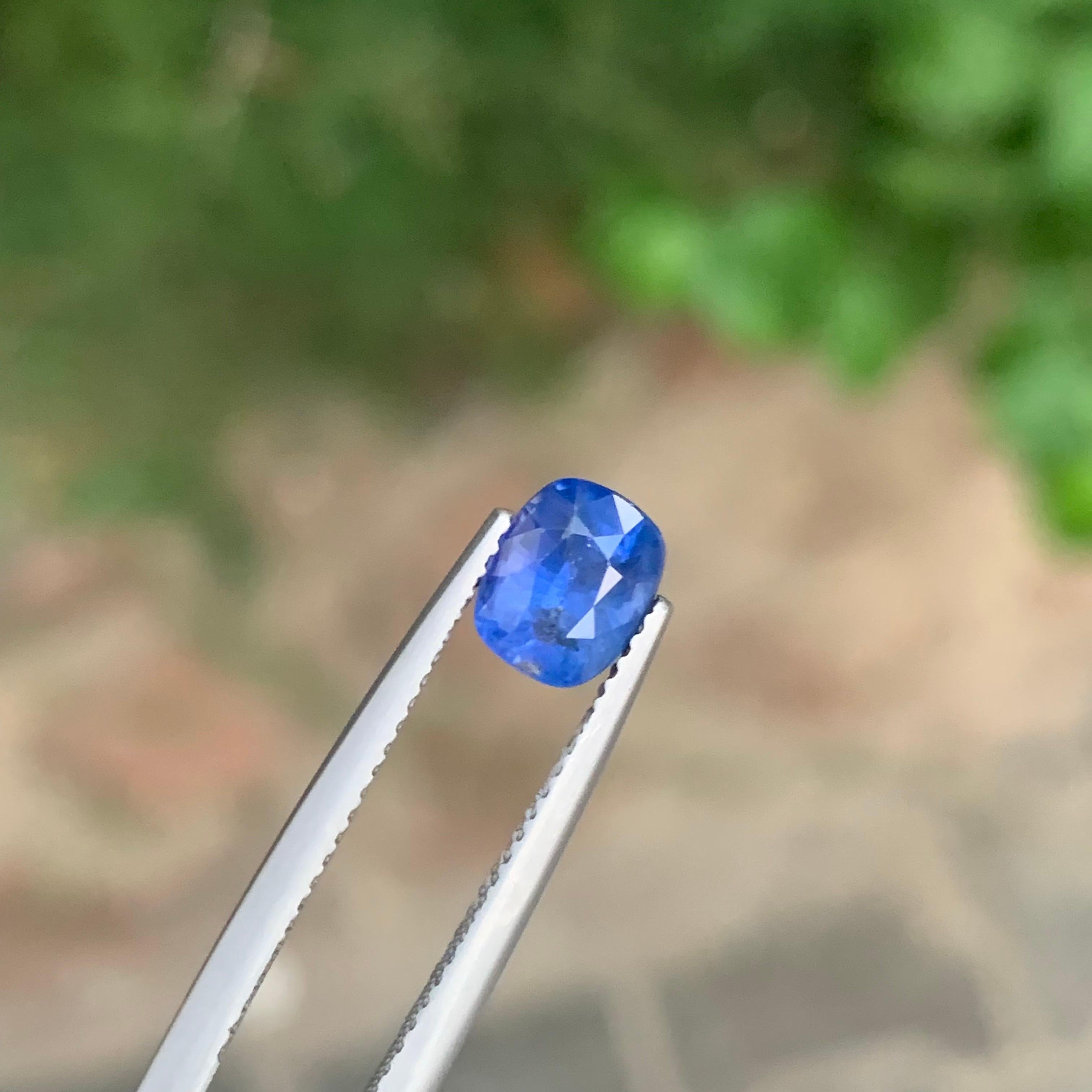 1.80 Karat natürlicher loser blauer Saphir Kissenform Edelstein im Angebot 3