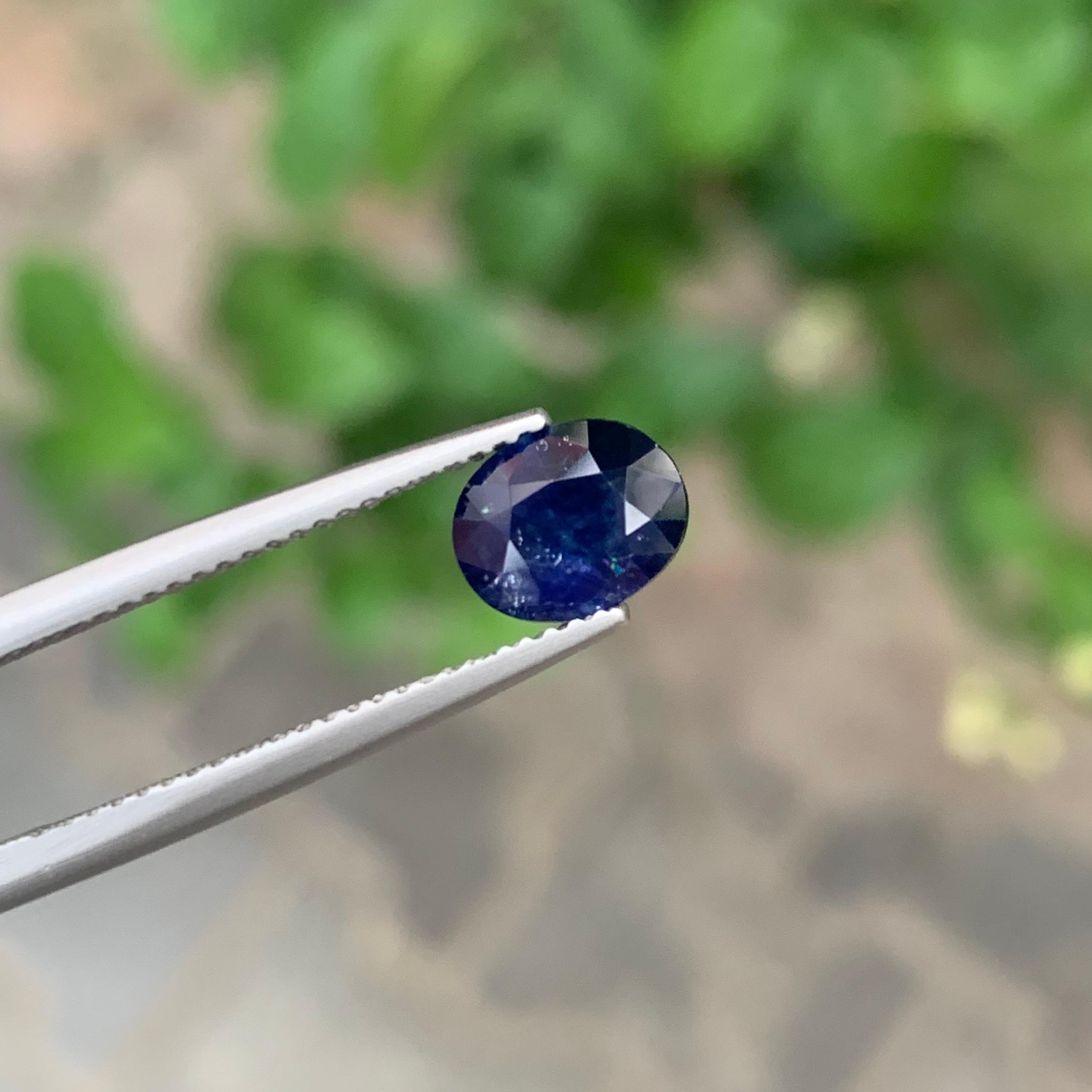 1.80 Karat natürlicher loser blauer Saphir Ovalform Edelstein (Ovalschliff) im Angebot