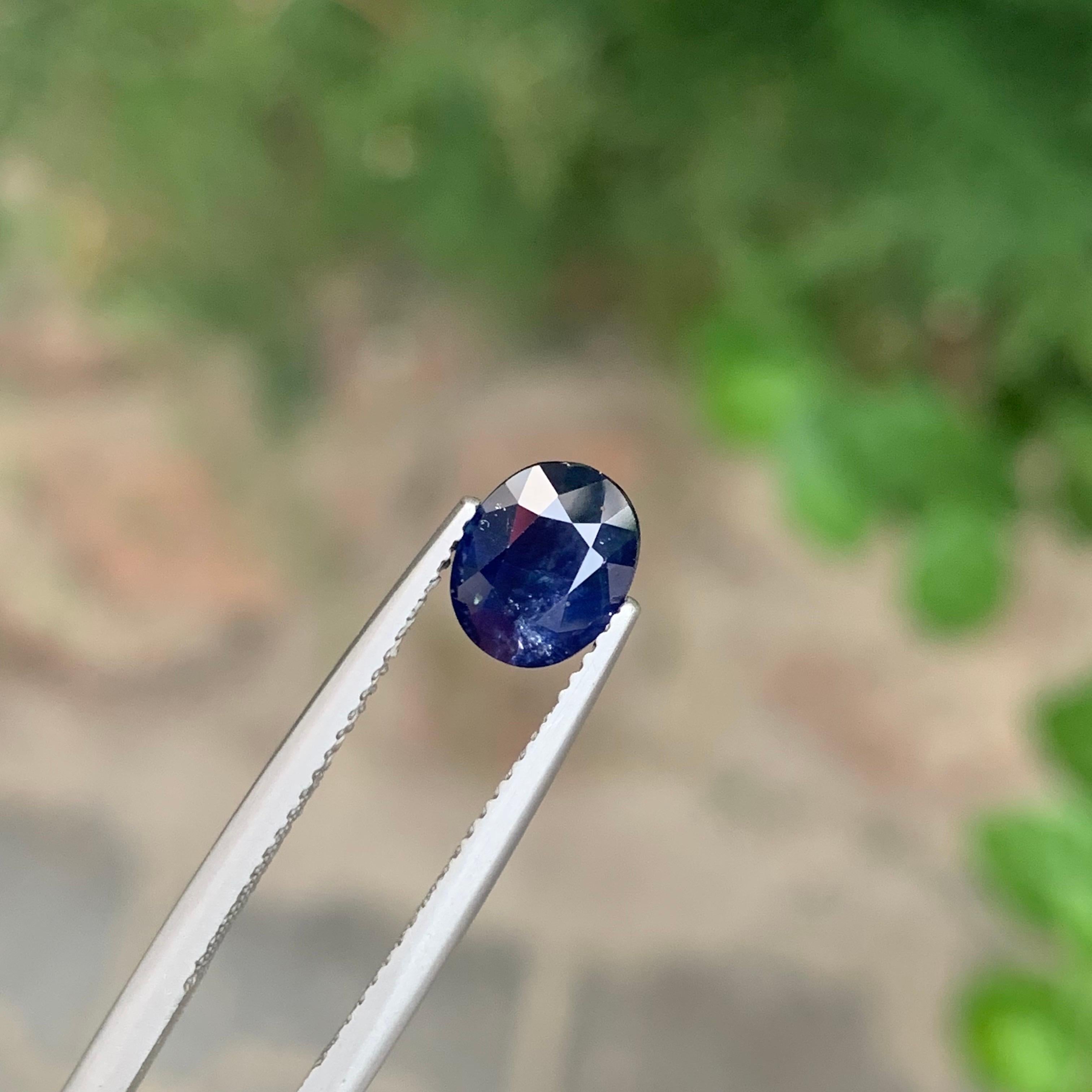 1.80 Karat natürlicher loser blauer Saphir Ovalform Edelstein im Angebot 1