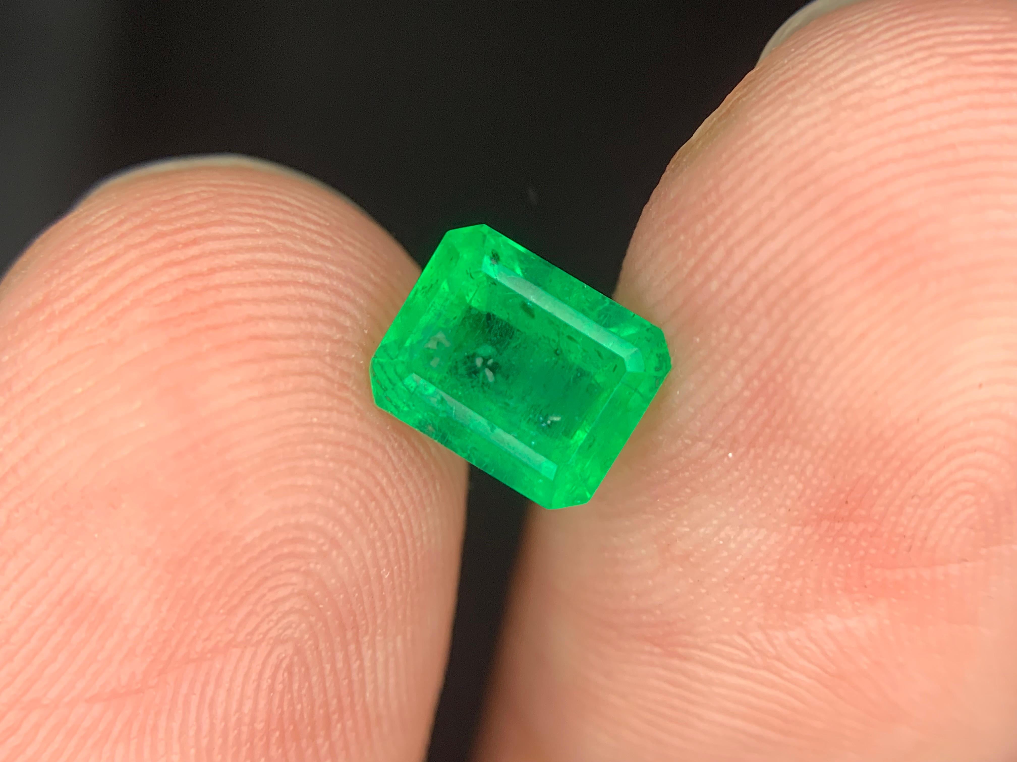 1.80 Karat natürlicher loser Smaragd Edelstein aus Swat, Pakistan (Arts and Crafts) im Angebot