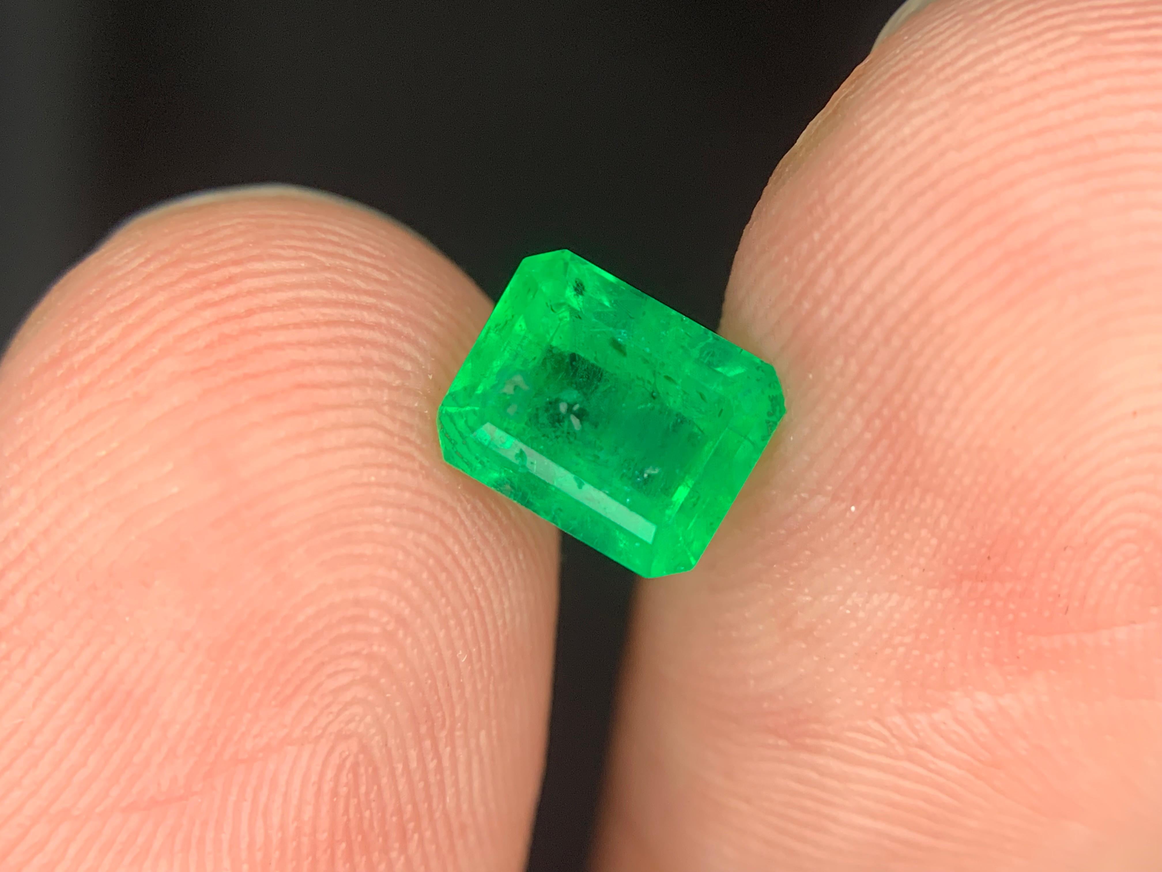 1.80 Karat natürlicher loser Smaragd Edelstein aus Swat, Pakistan im Zustand „Neu“ im Angebot in Peshawar, PK